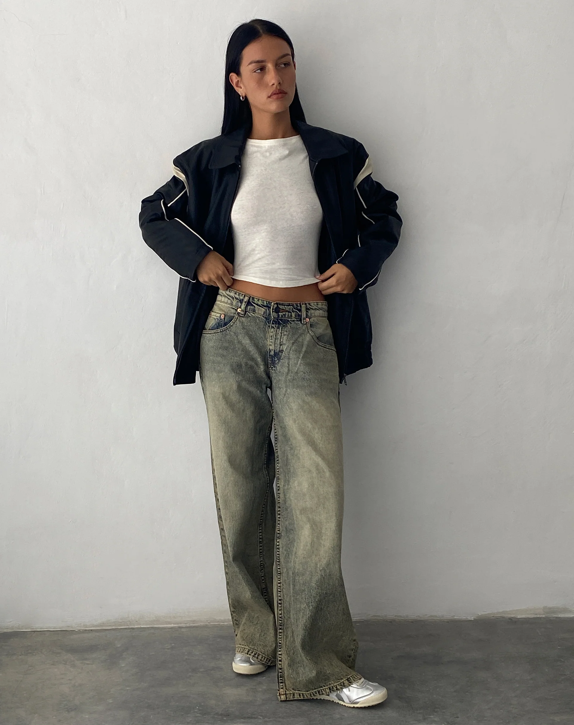 Roomy Extra Wide Low Rise Jeans in Sand Wash Blue - Awmao