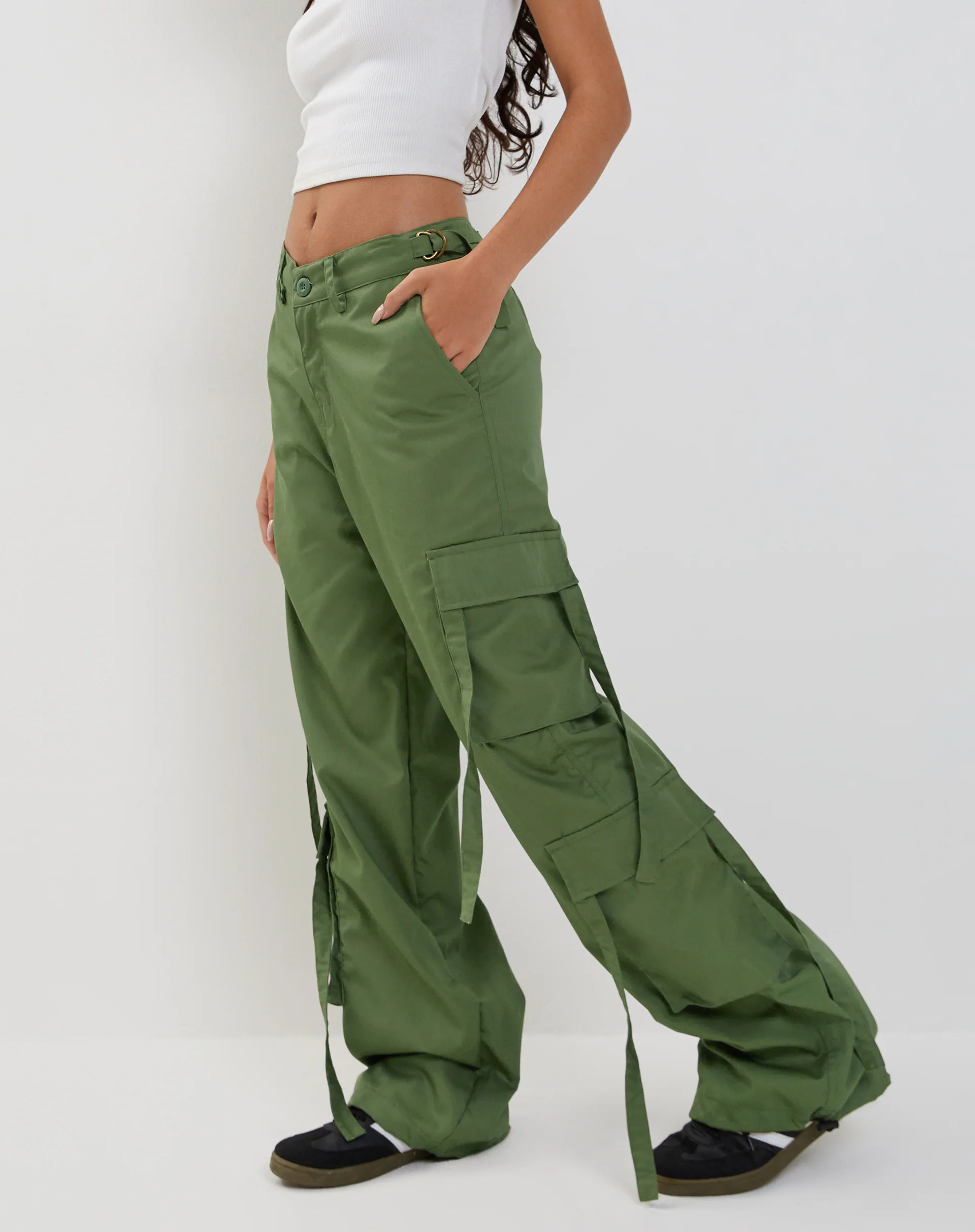 Edgar Wide Leg Cargo Trouser in Military Green - Awmao