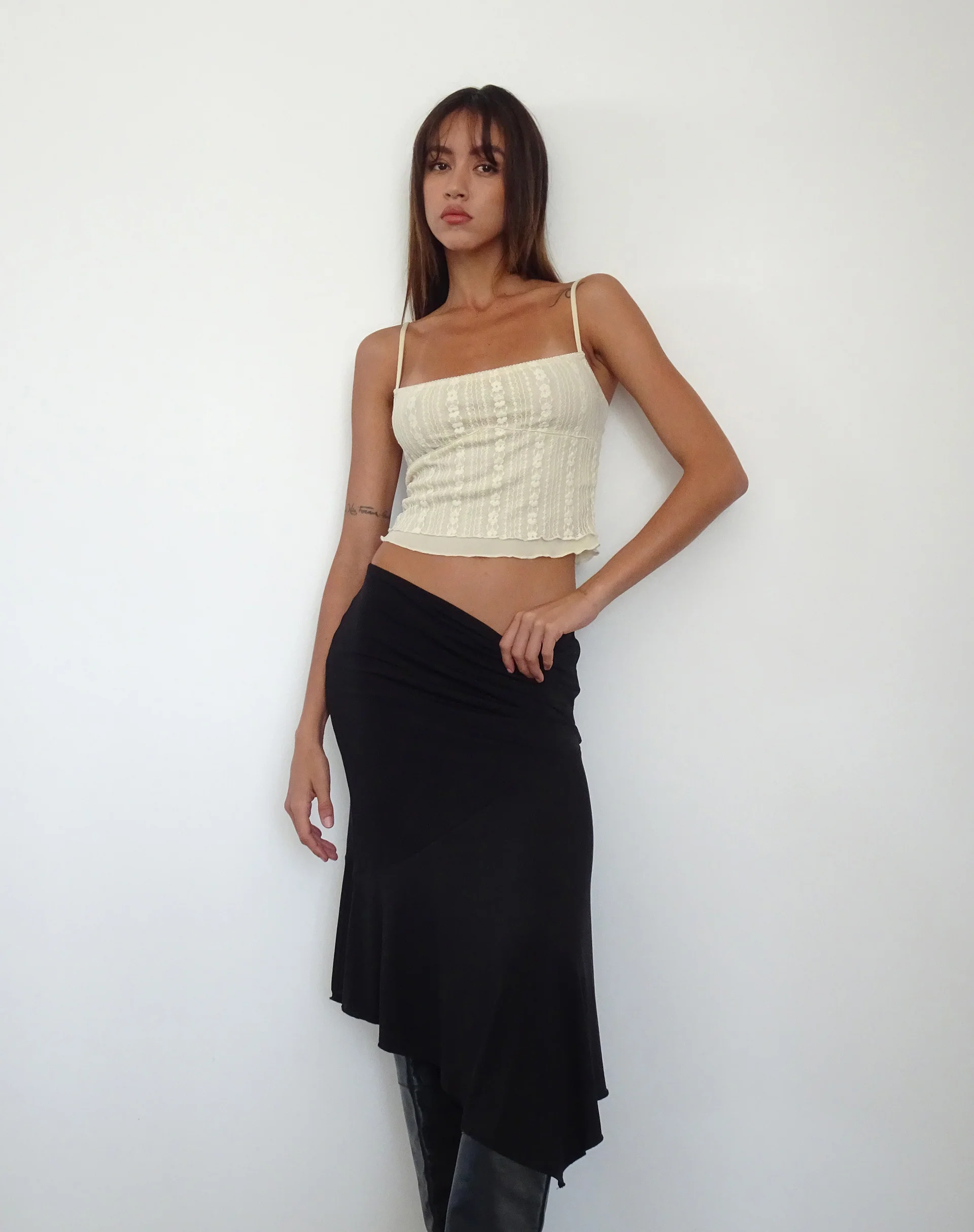 Deska Cami Top in Lace Ivory - Awmao