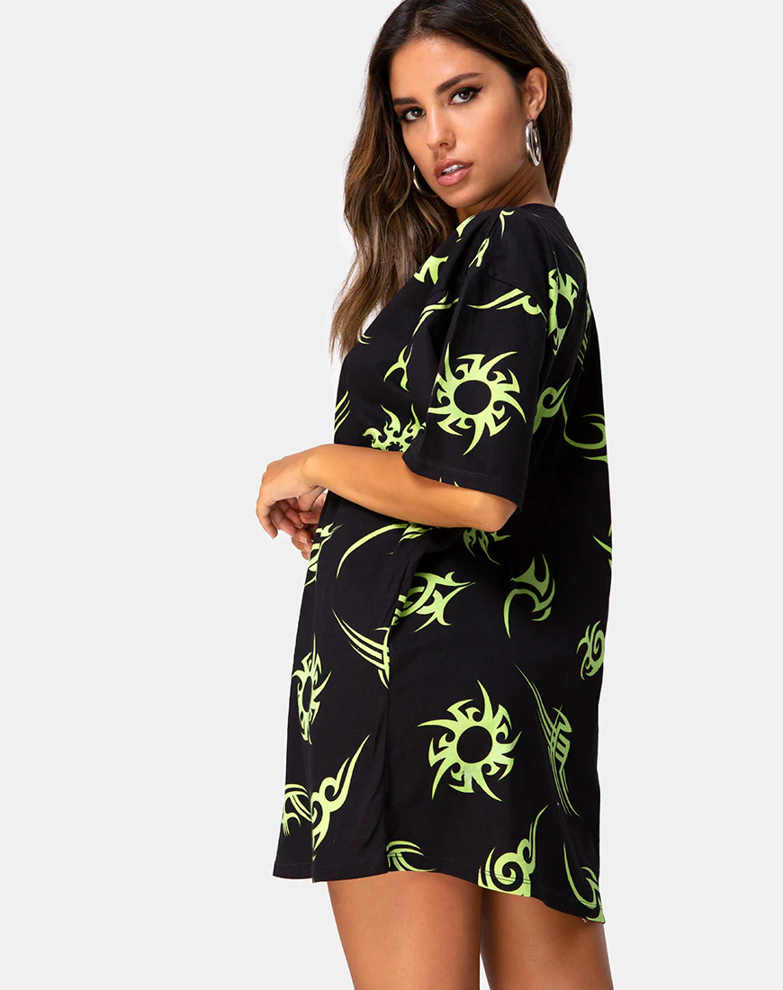Sunny Kiss Tee in Black with Tribal Repeat - Awmao