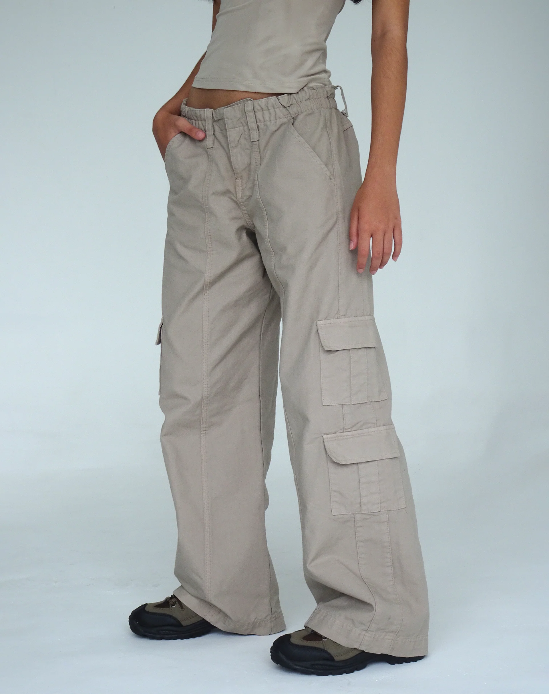 Hansa Cargo Trouser in Stone - Awmao