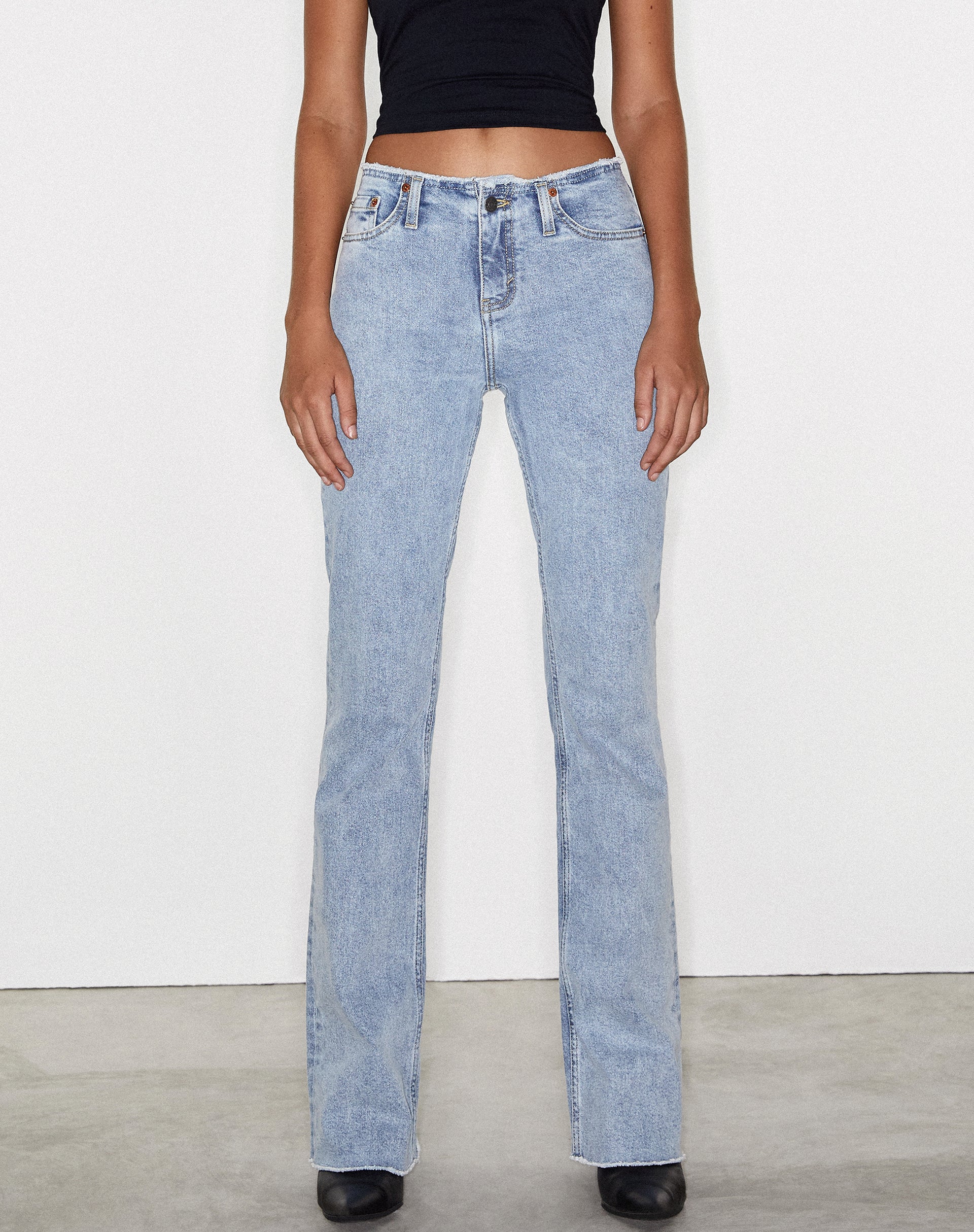 Frayed Low Rise Jeans in Light Wash Blue - Awmao