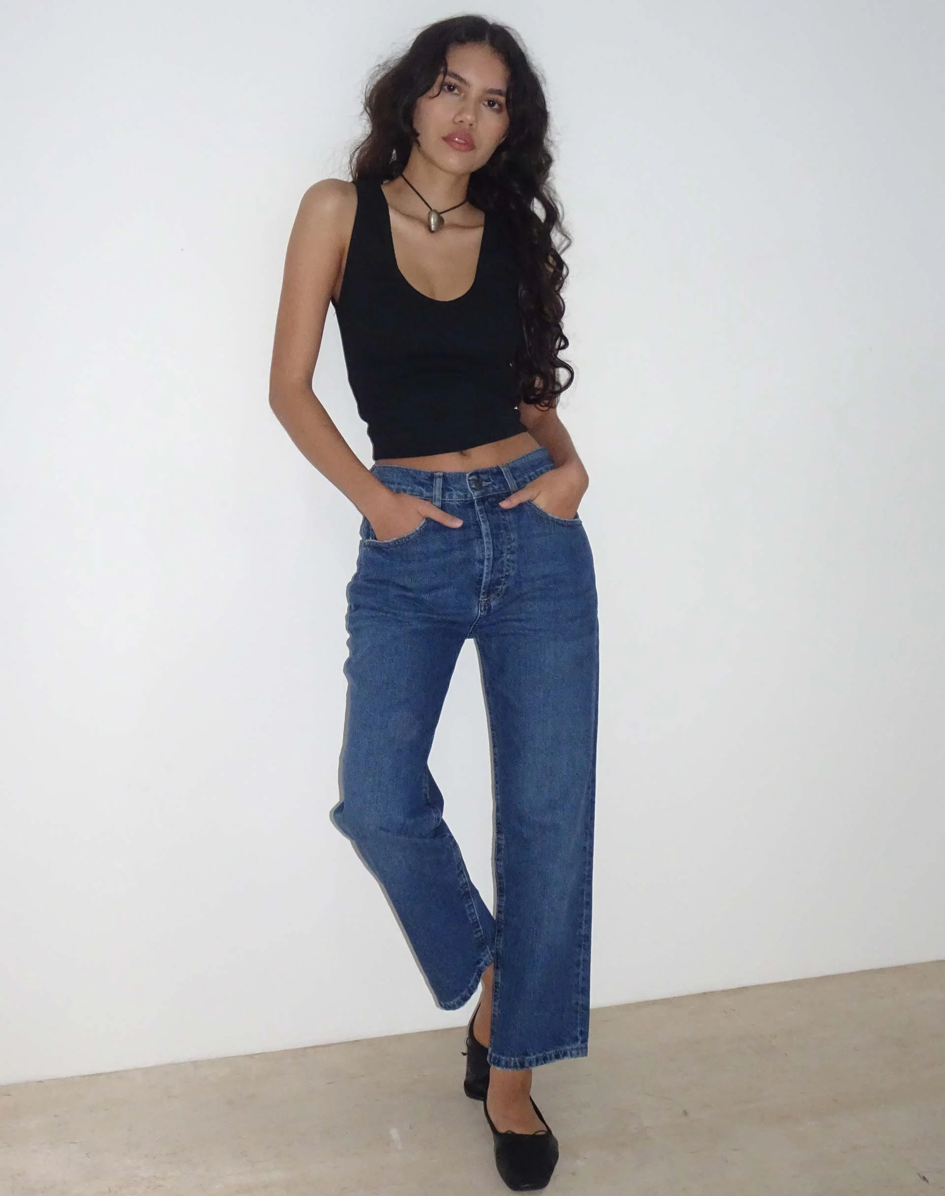 Mid Rise Straight Leg Jeans in Mid Blue Used Denim - Awmao