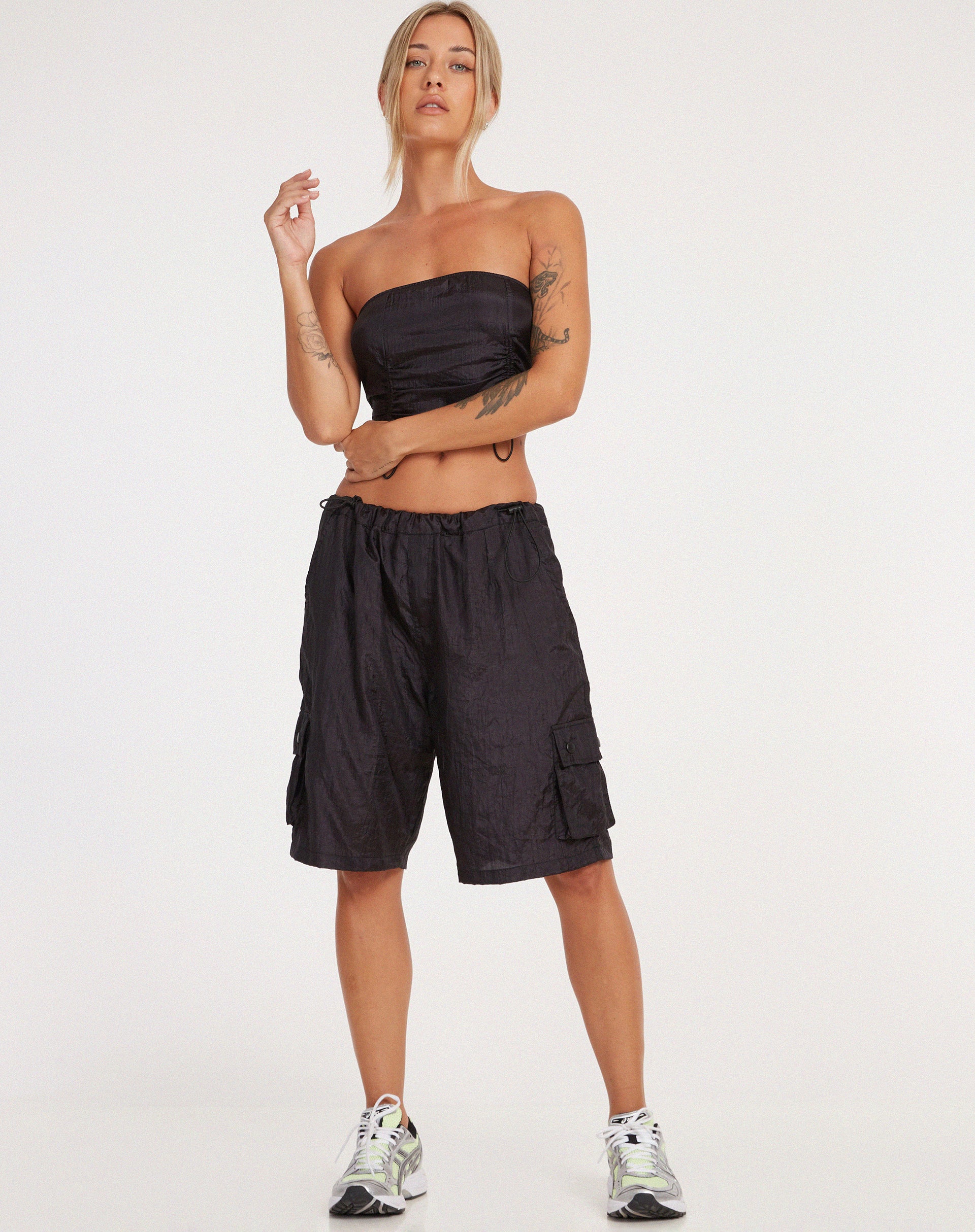 Tenchi Short in Parachute Black - Awmao