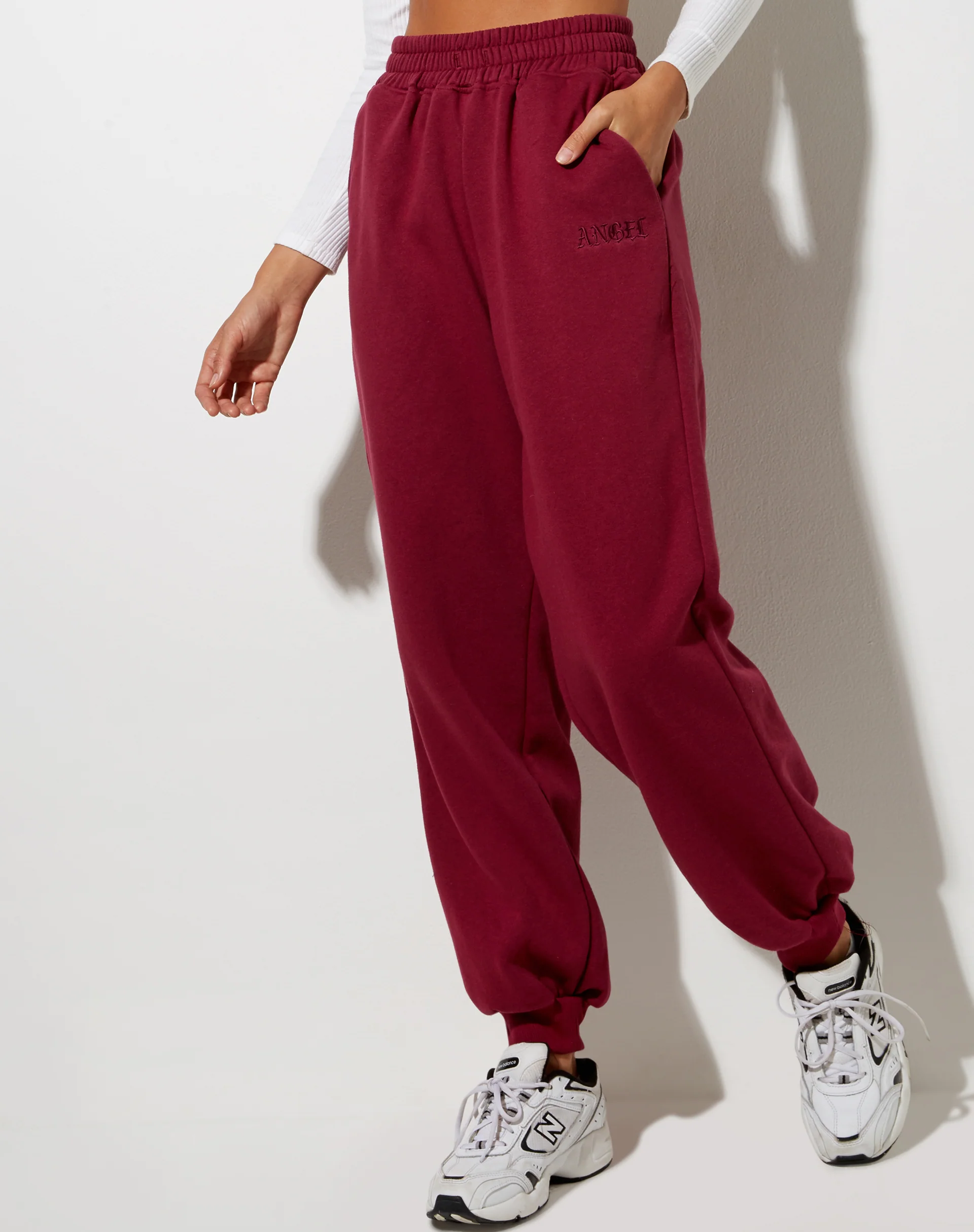 Roider Jogger in Burgundy 'Angel' Embro - Awmao