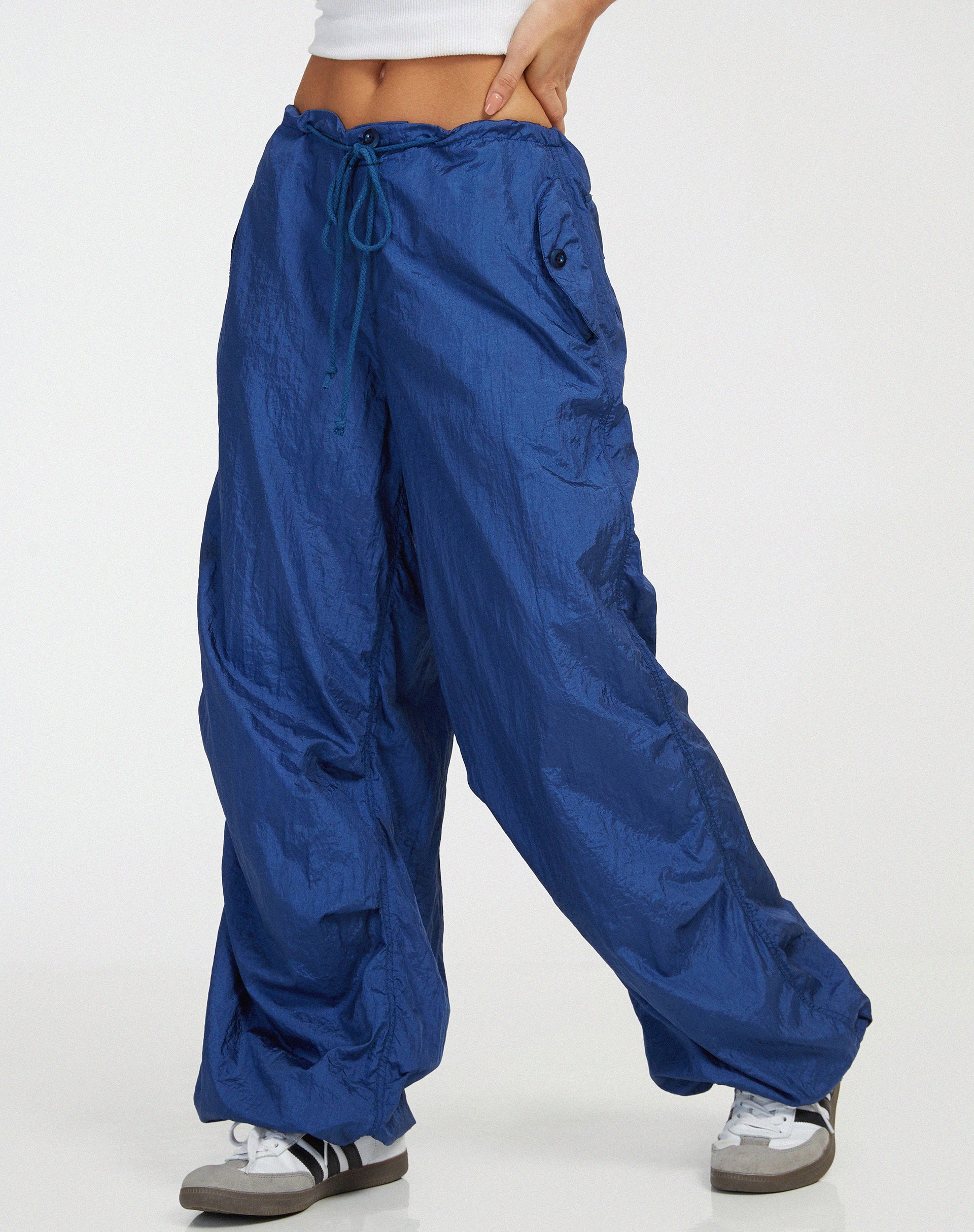 Chute Trouser in Navy - Awmao