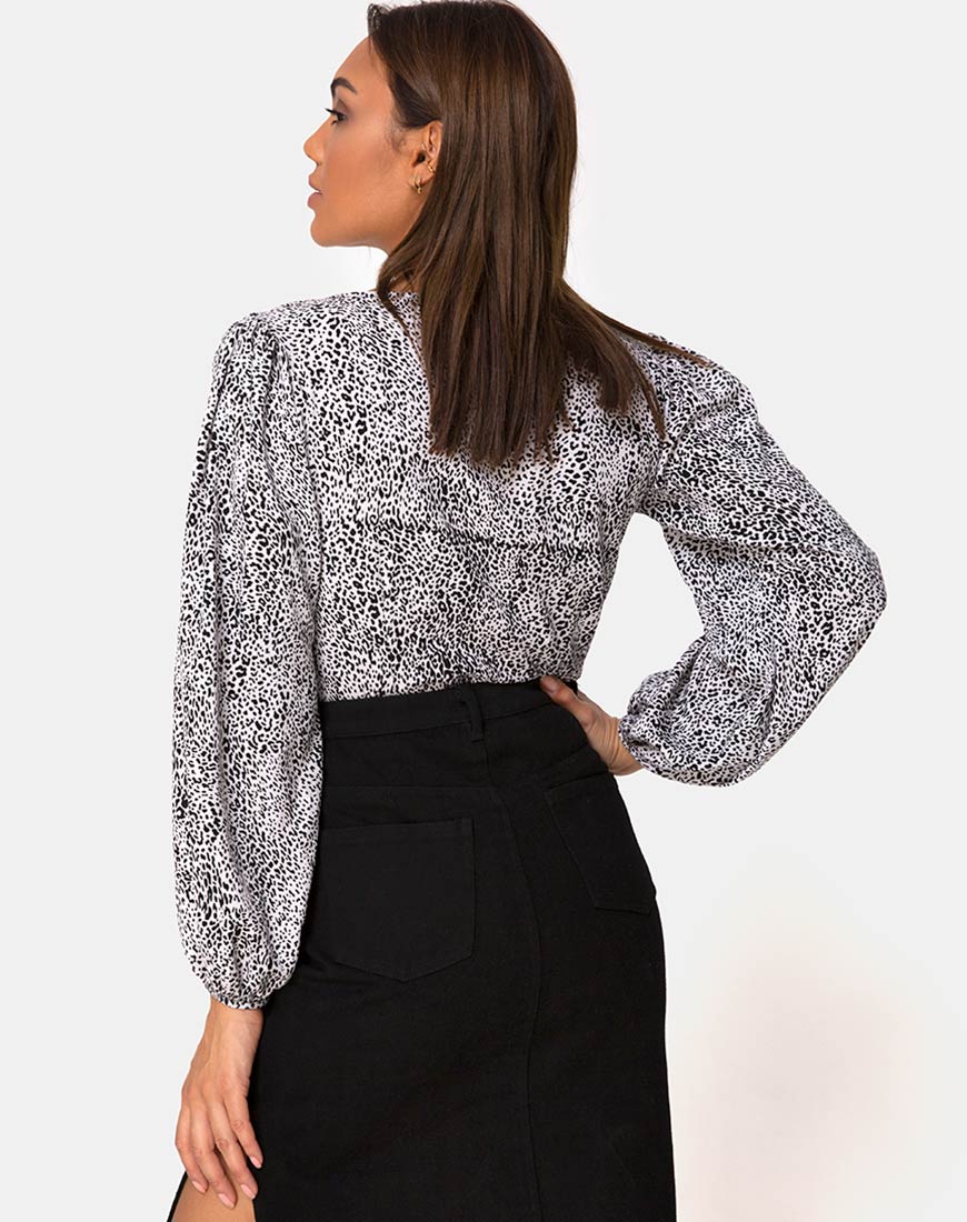 Roma Long Sleeve Top in Leo Spot in Black and White - Awmao