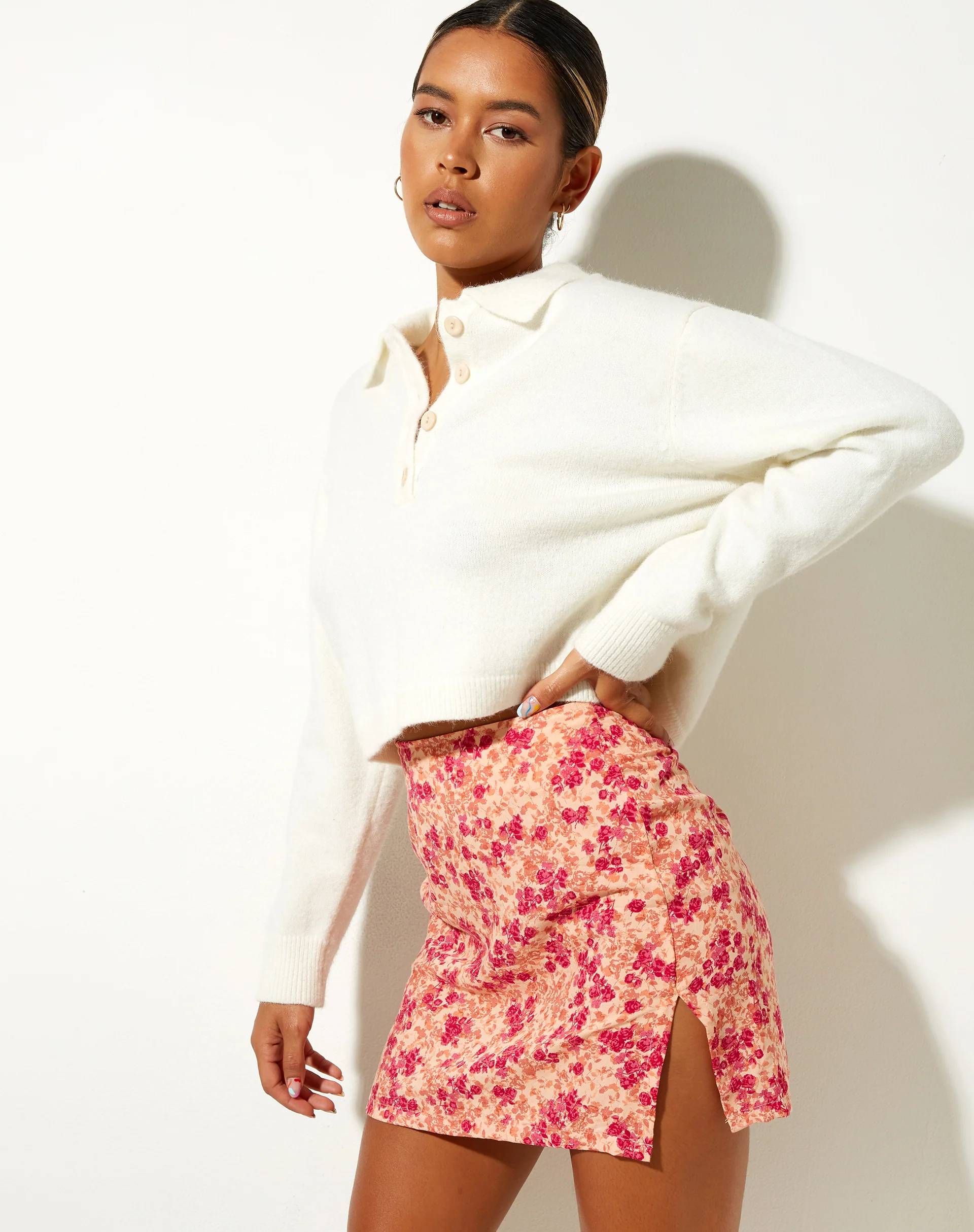 Sheny Mini Skirt in Dark Wild Flower Cantaloupe - Awmao