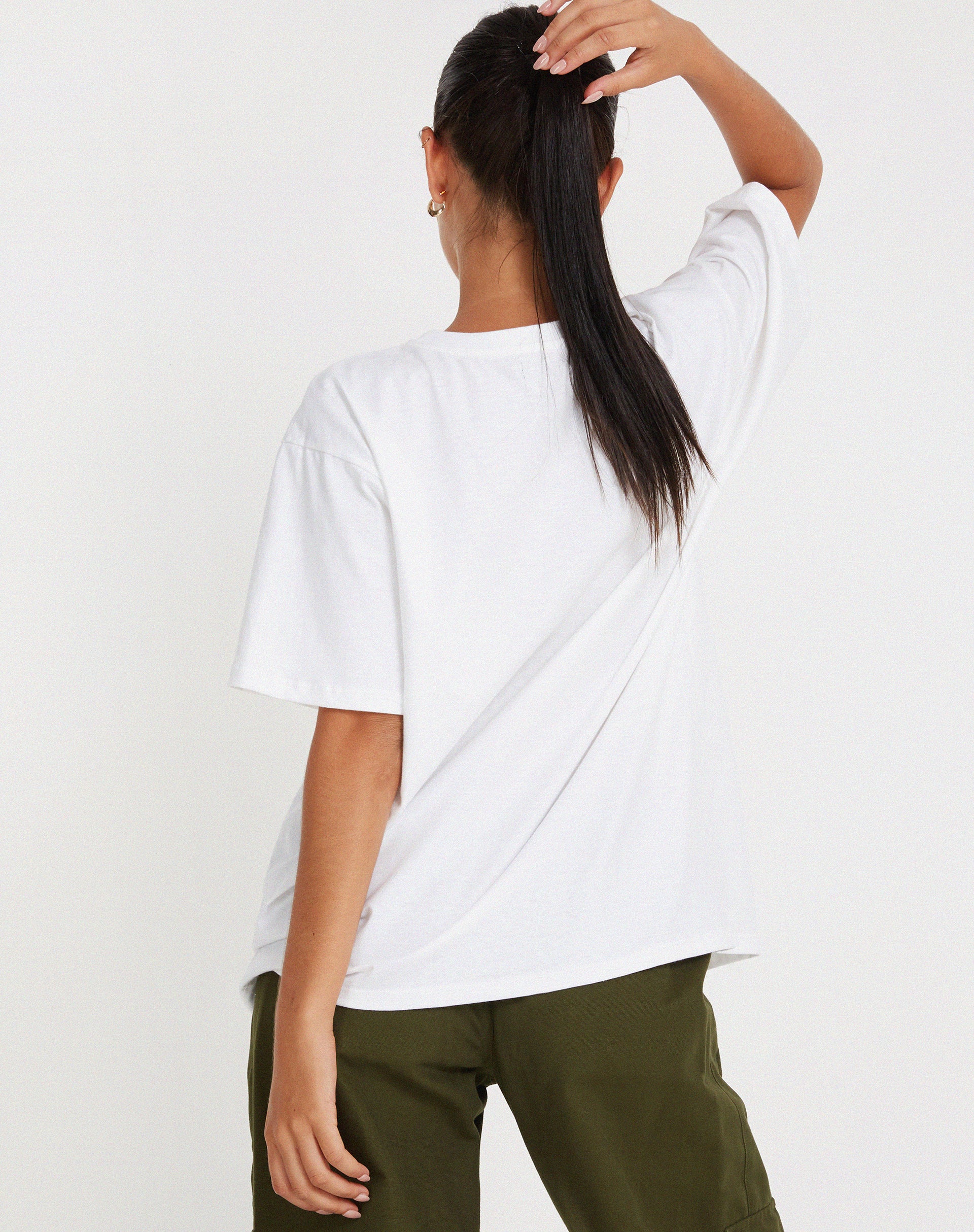Oversize Basic Tee in White Motel Angel - Awmao