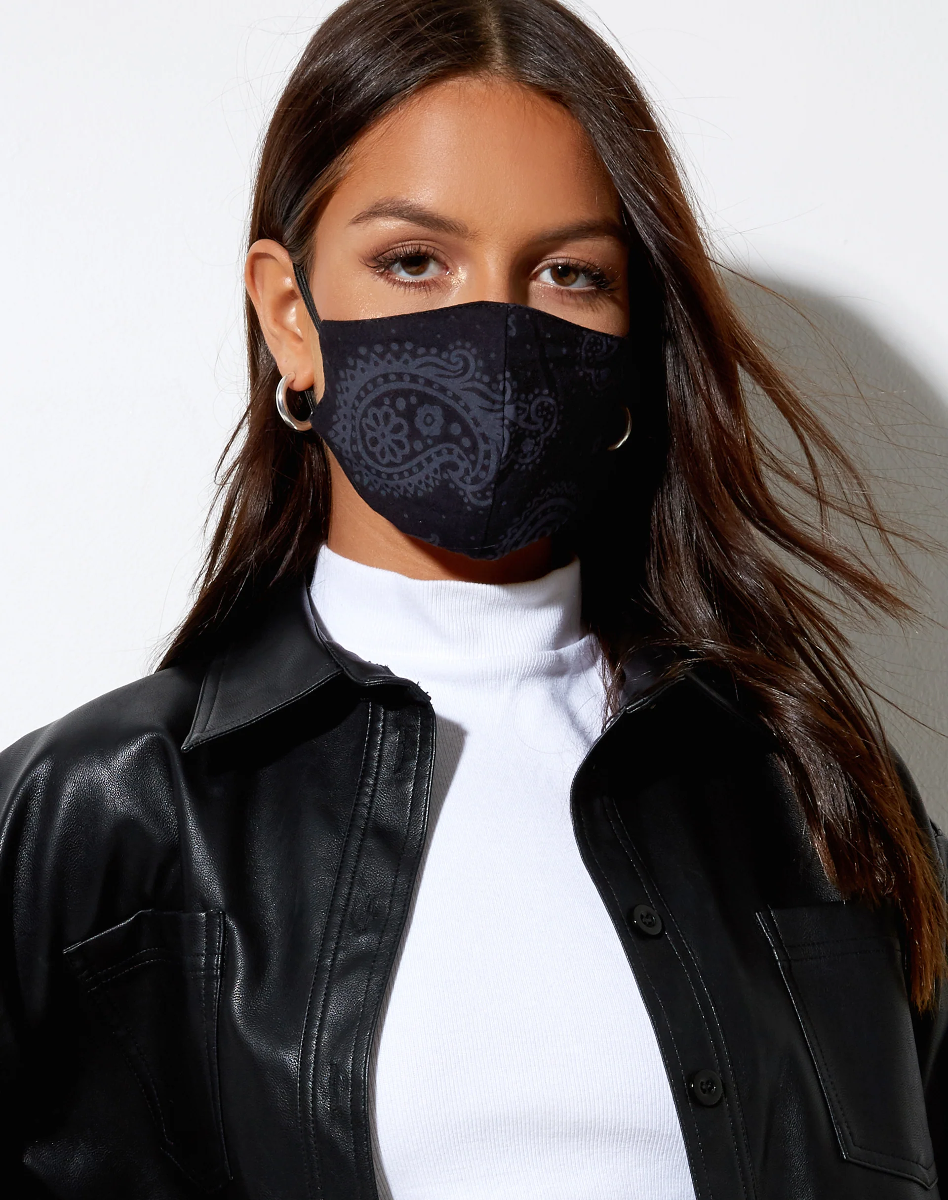 Face Mask in Persian Night Black - Awmao