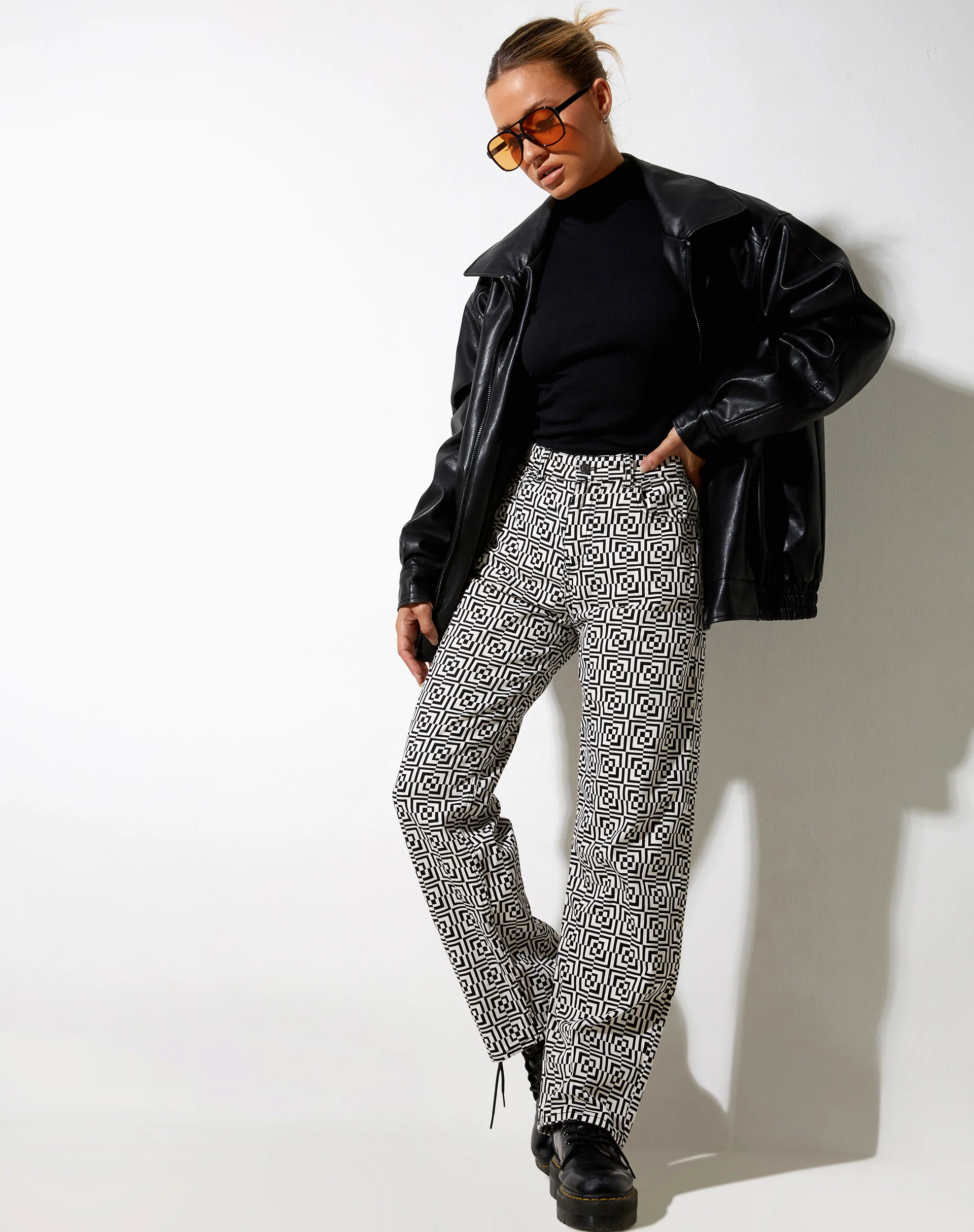 Parallel Jeans in Optic Square Black and White - Awmao