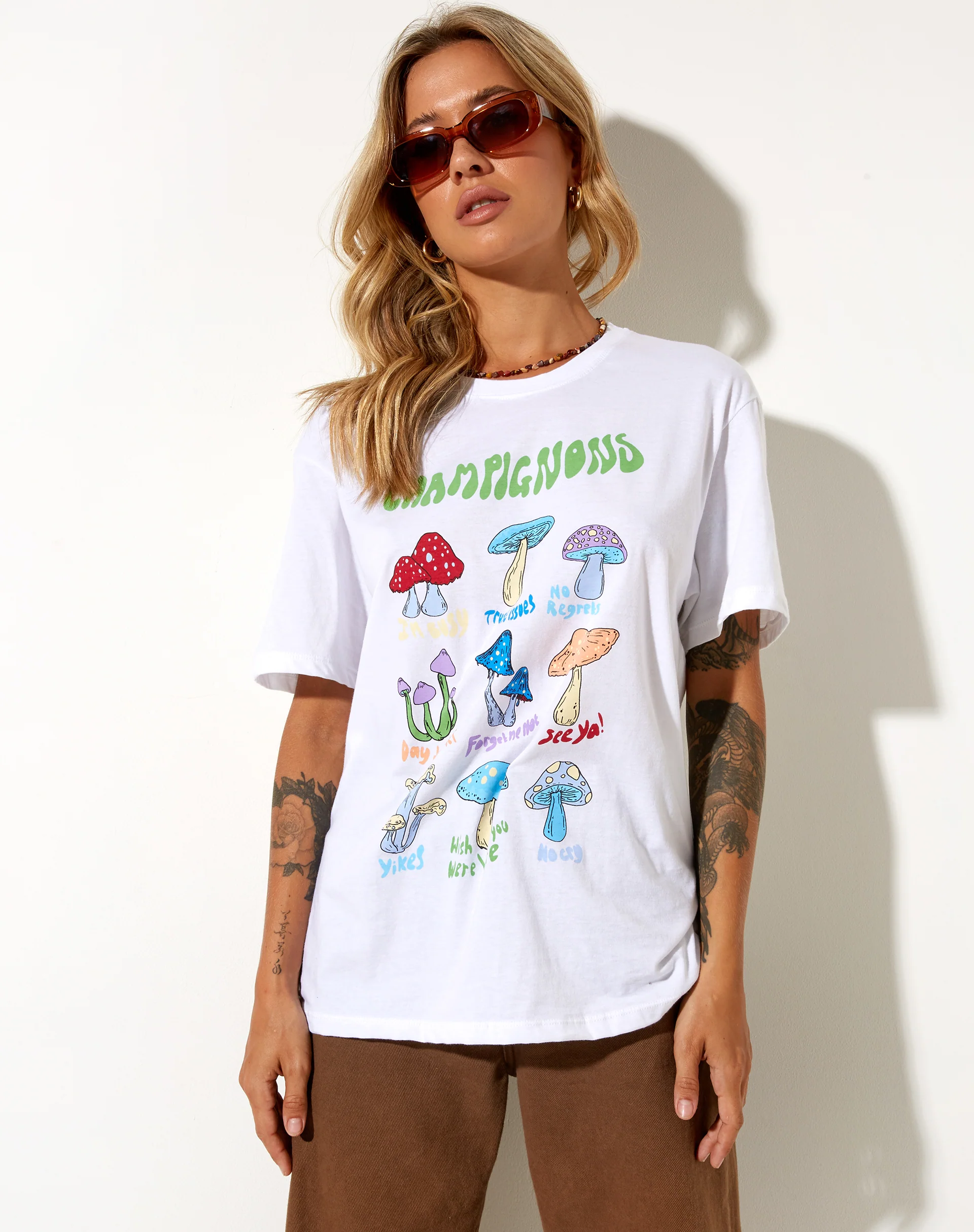 Oversize Basic Tee in White Champignons - Awmao