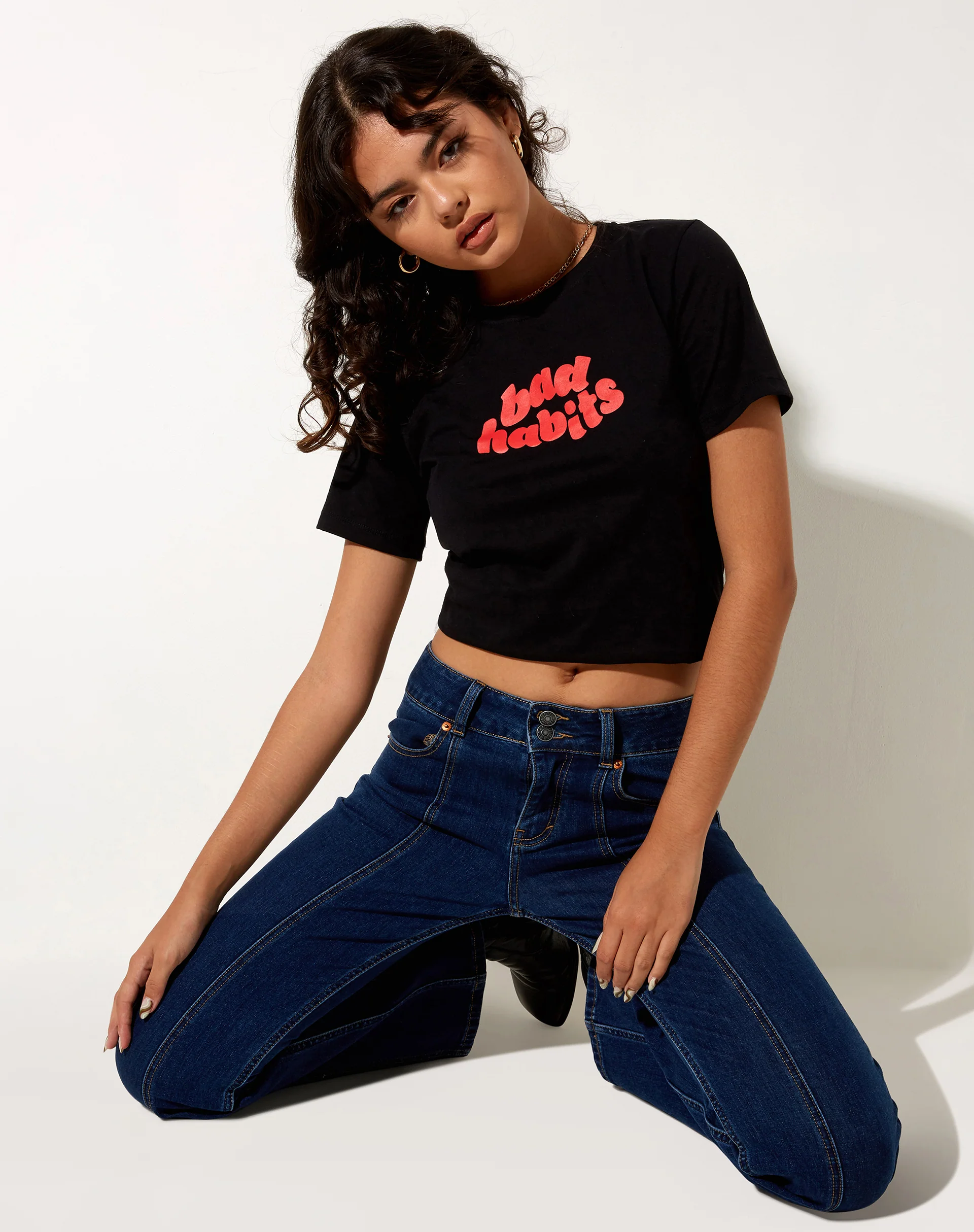Shrunk Tee in Black Bad Habits - Awmao