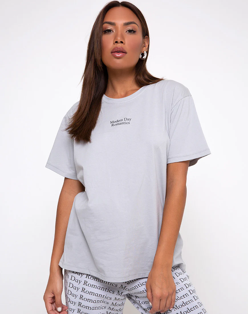 Oversize Basic Tee in Modern Day Romantics Grey - Awmao