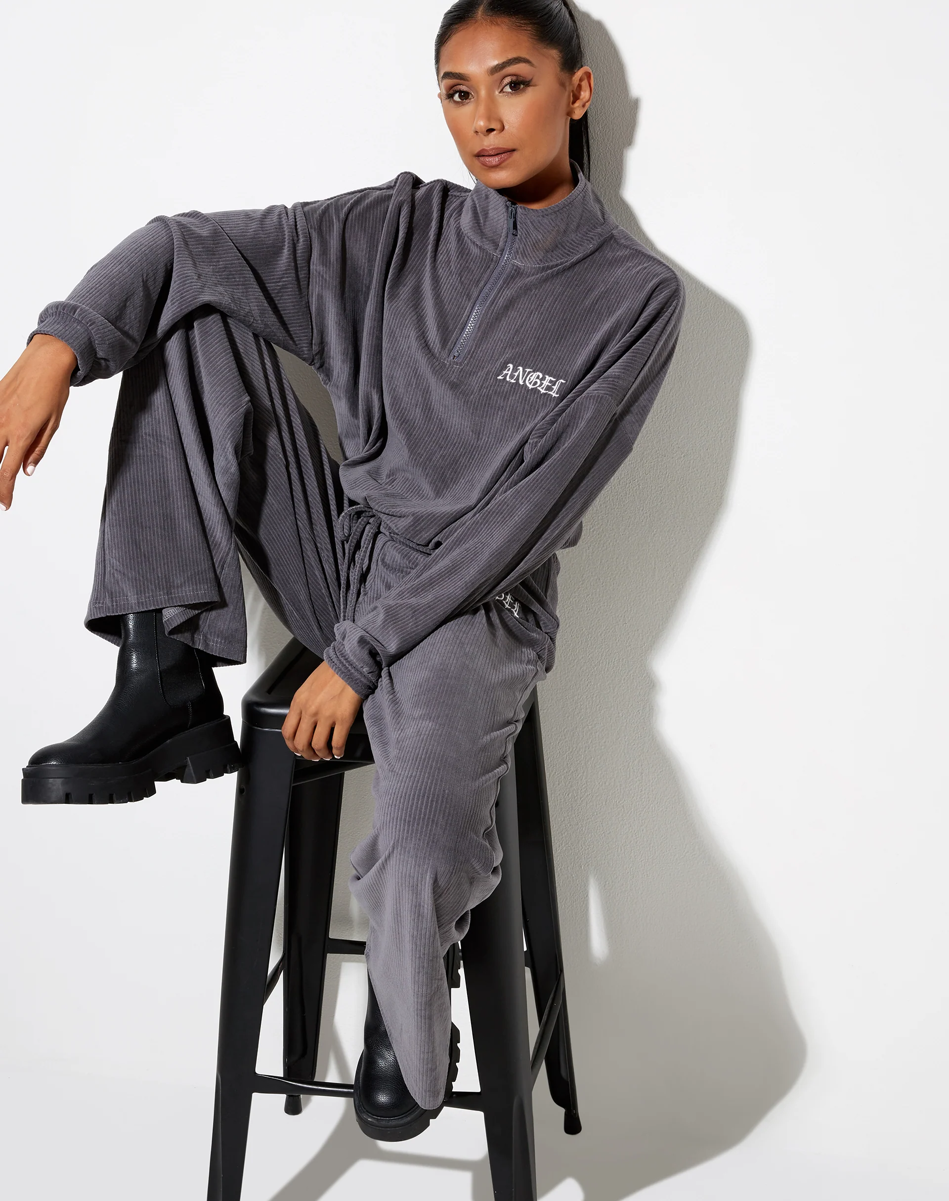 Olini Jumper in Charcoal Grey 'Angel' Embro - Awmao