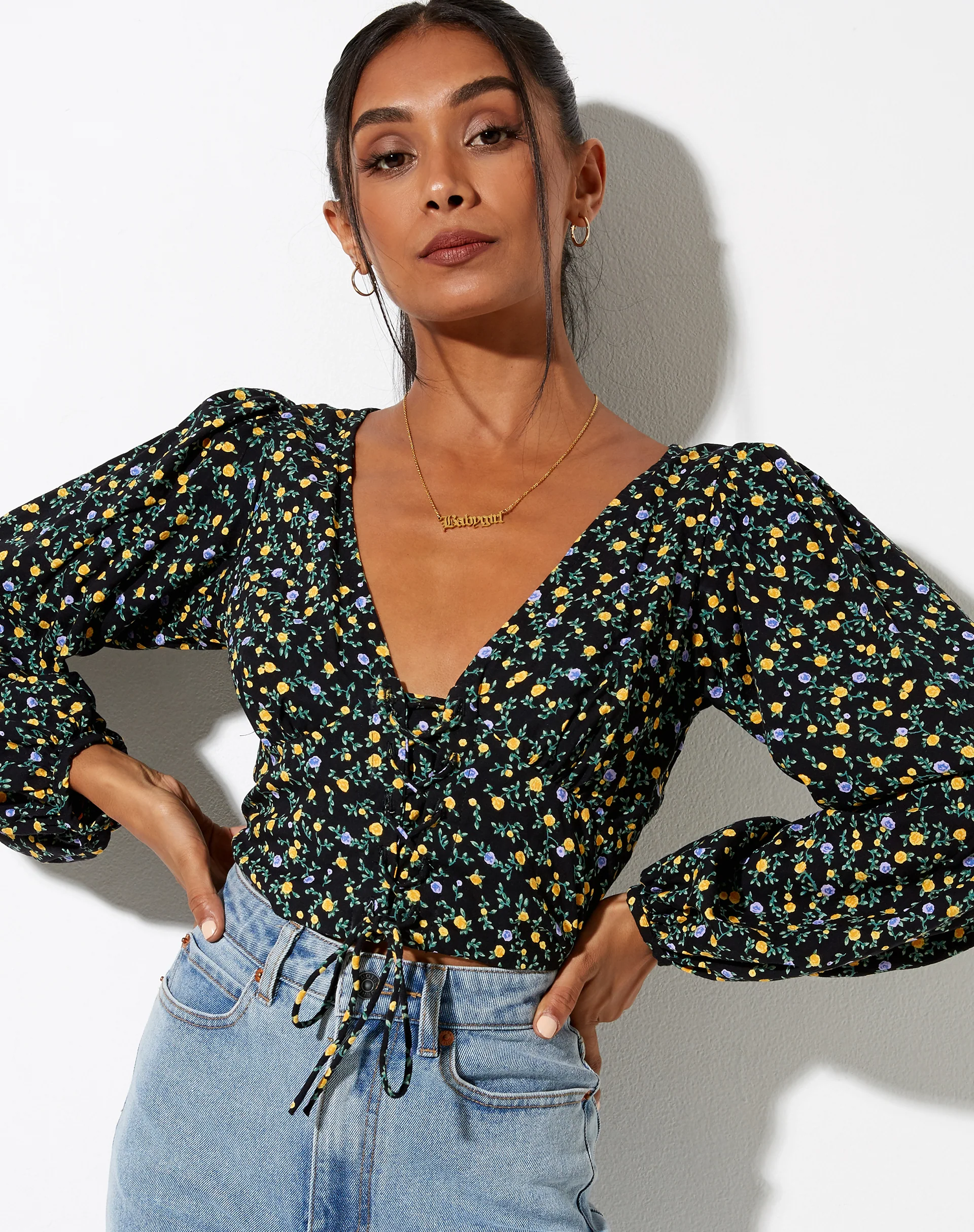 Romina Top in Flowing Flower Black - Awmao