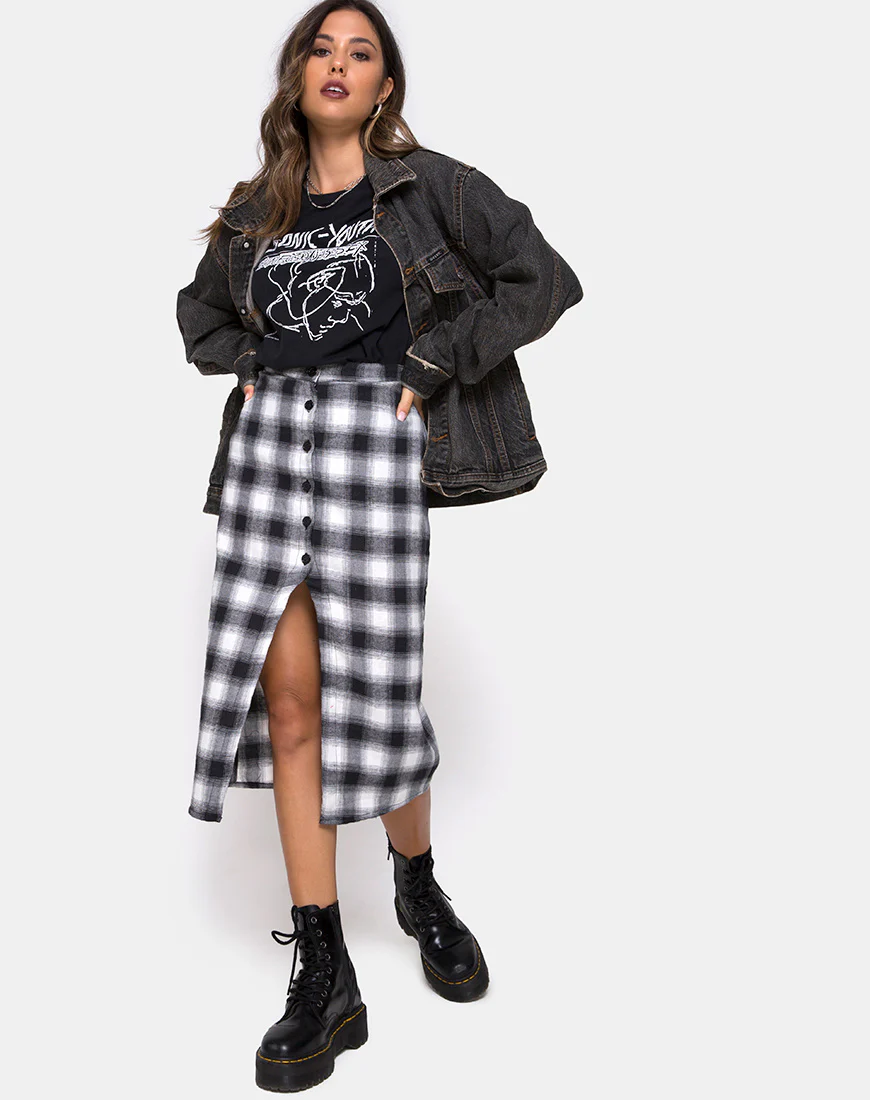 Kaisa Midi Skirt in Plaid Black and White - Awmao