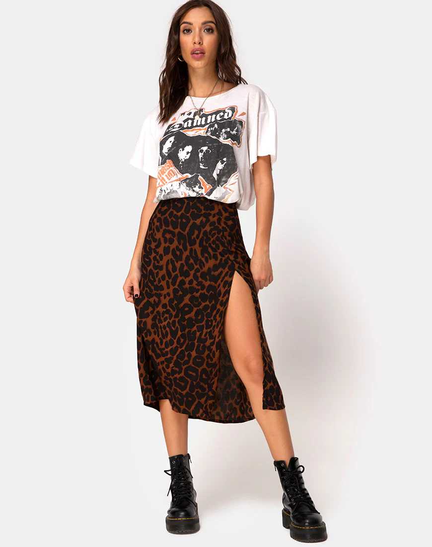 Saika Skirt in Oversize Jaguar Brown - Awmao