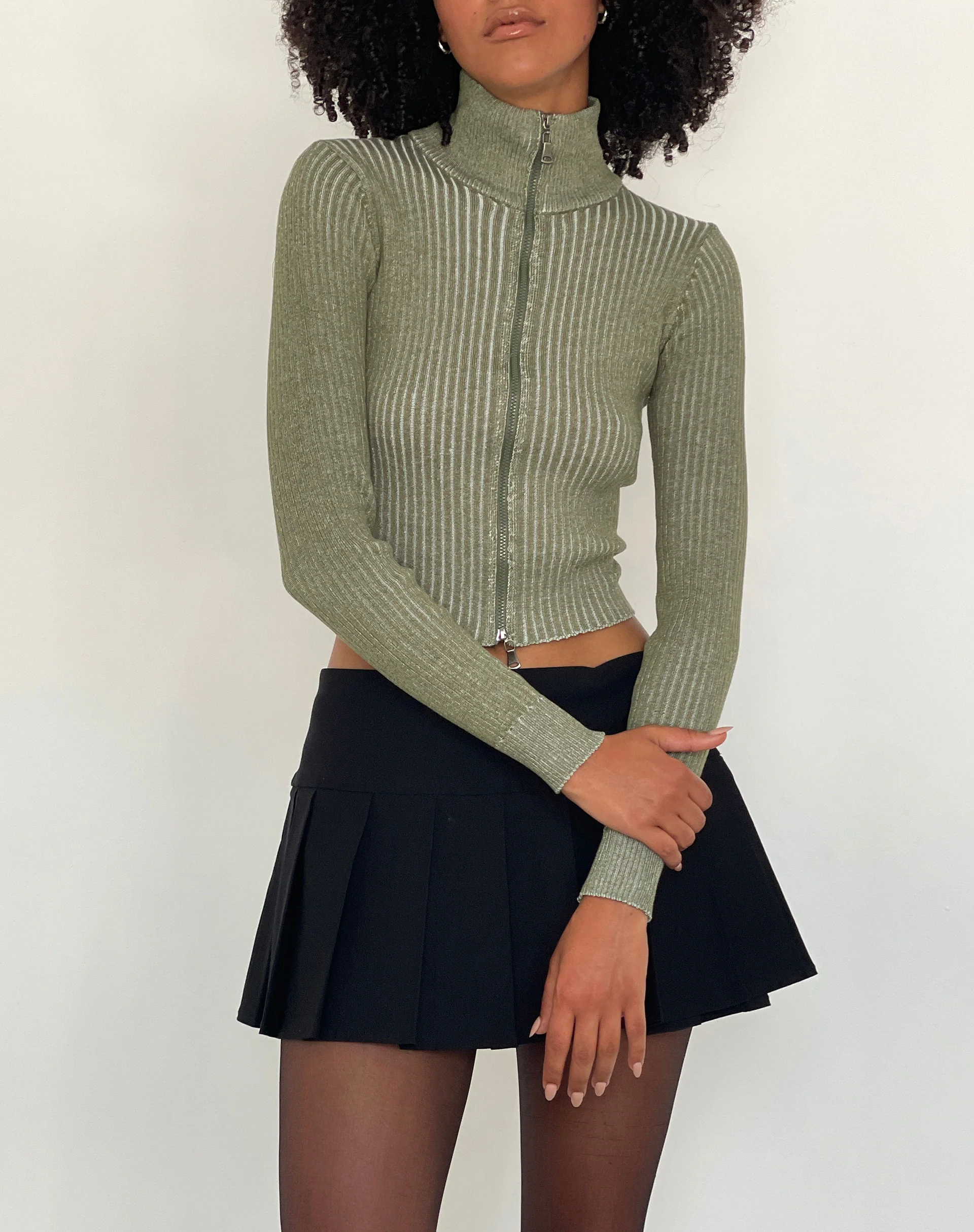 Tuzifa Cropped Jumper in Olive - Awmao