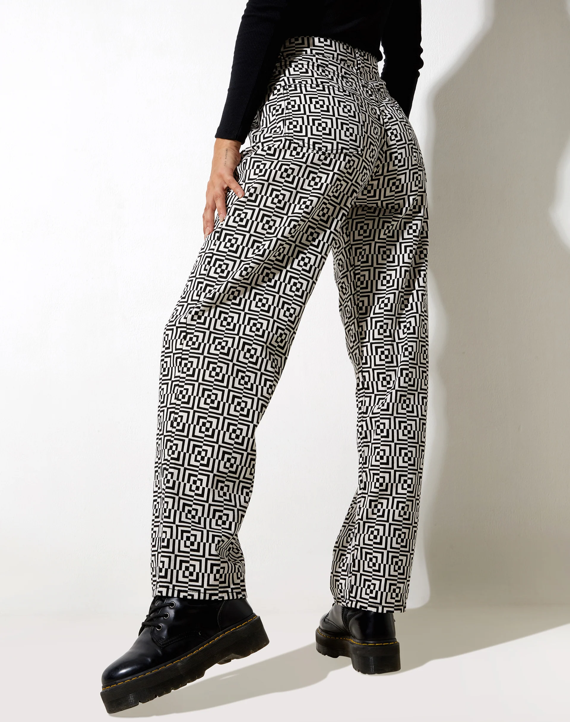 Parallel Jeans in Optic Square Black and White - Awmao
