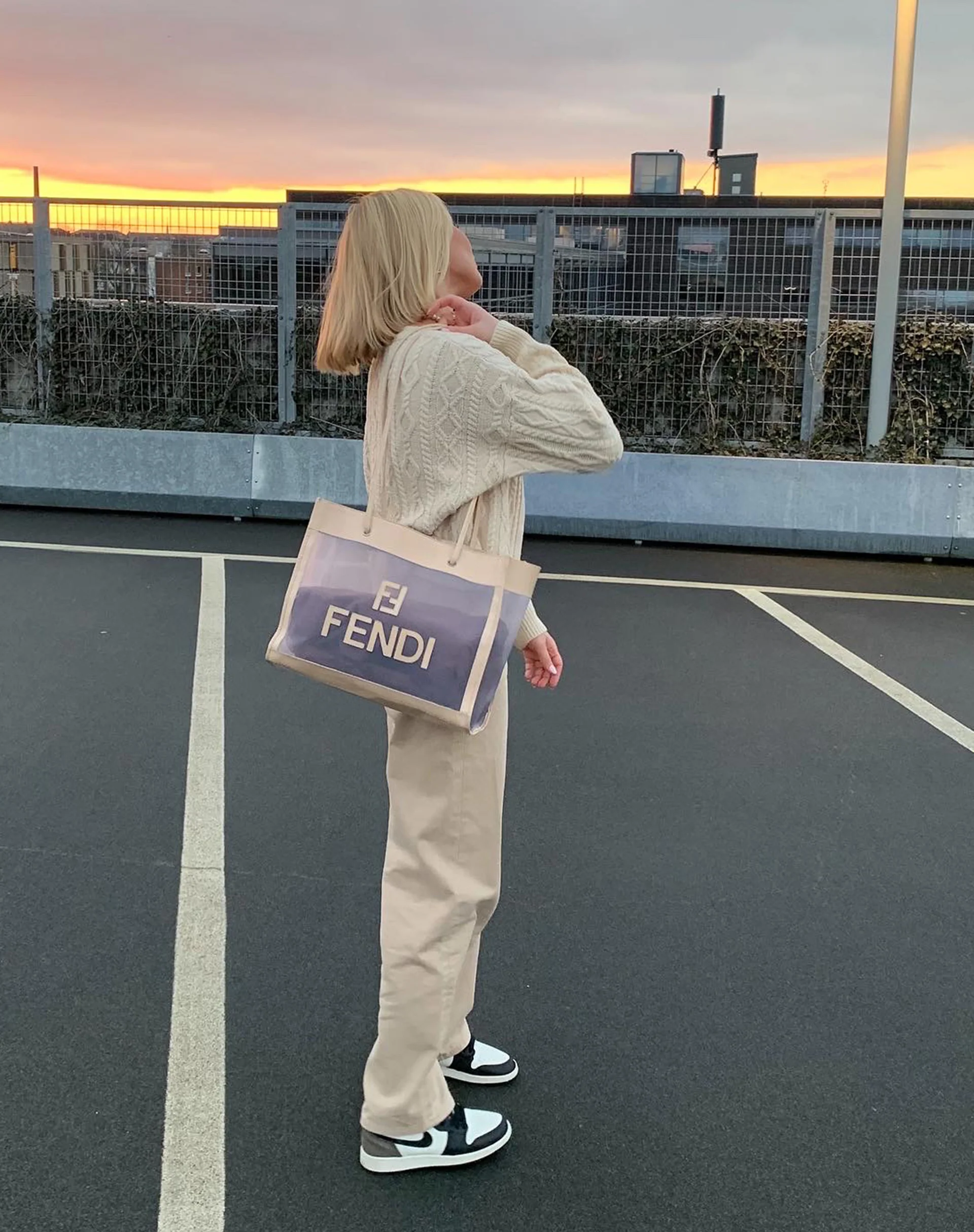 Beira Cardi in Ivory - Awmao
