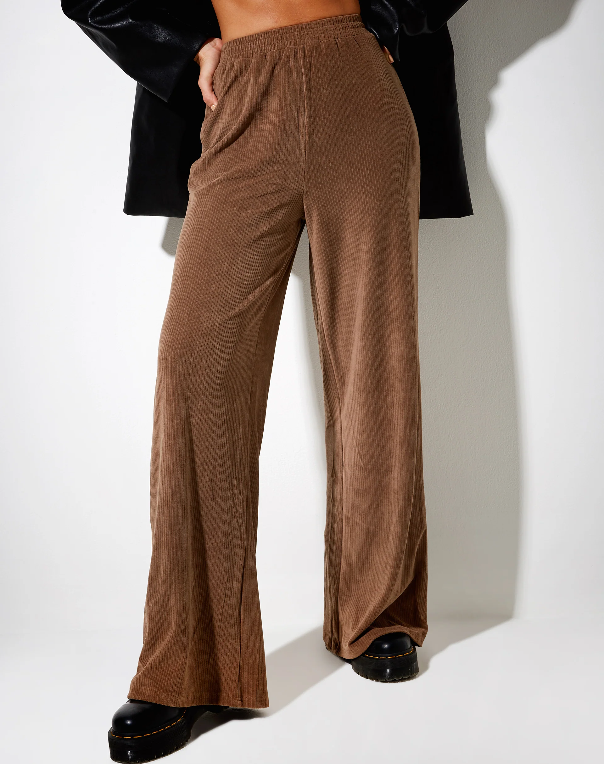 Obeli Trouser in Velvet Rib Tan Brown - Awmao