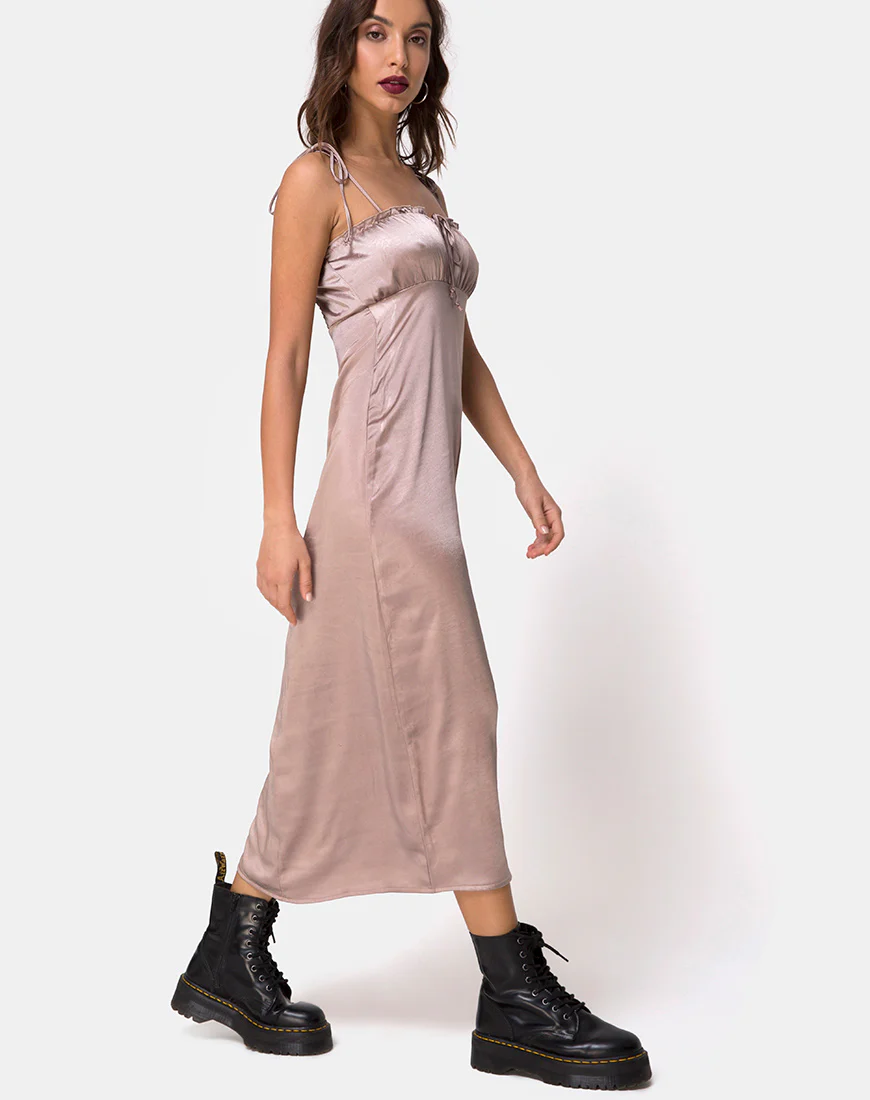 Shilia Dress in Satin Mink - Awmao