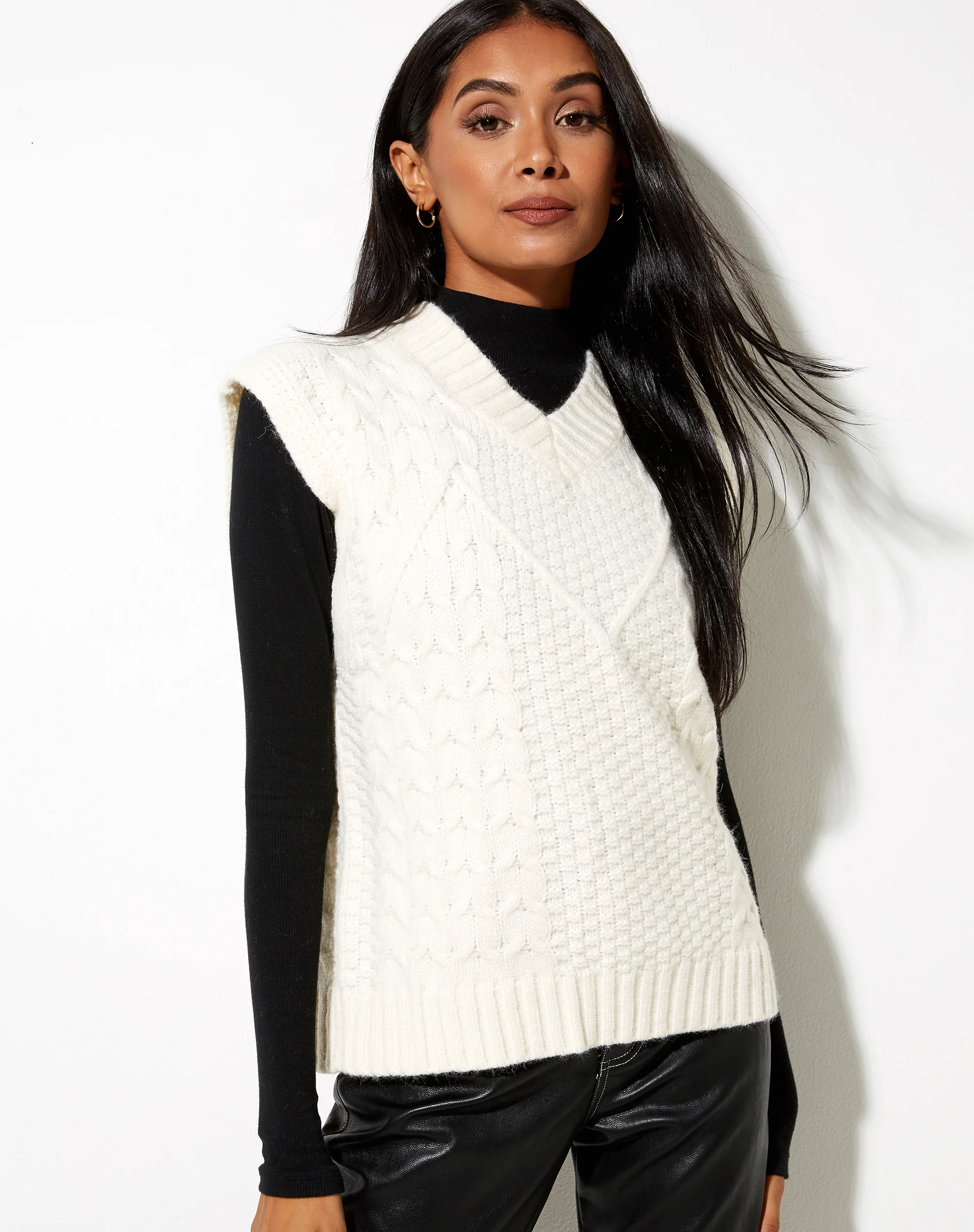 Qinna Vest in Ivory - Awmao
