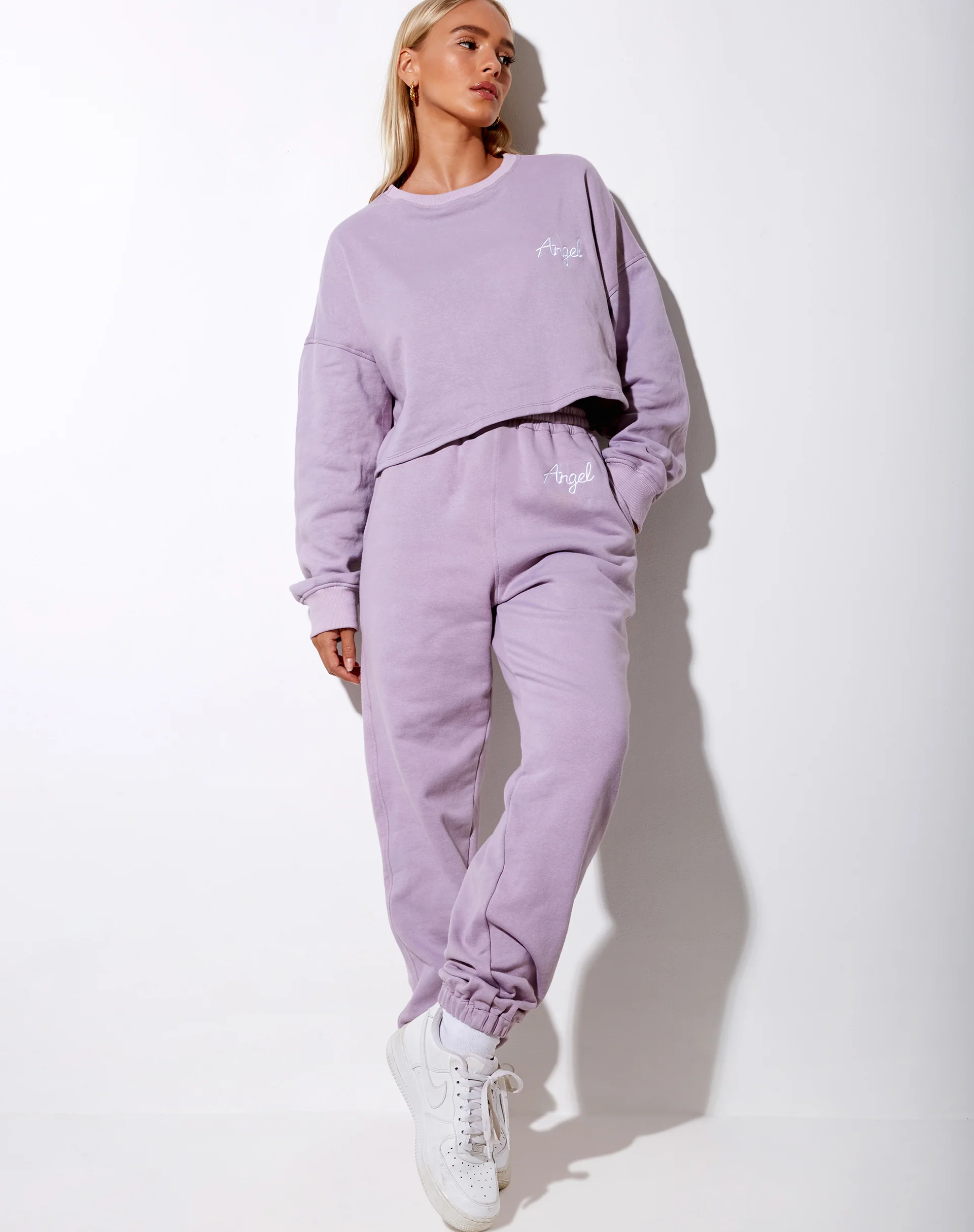Basta Jogger in Violet 'Angel' Embro White - Awmao