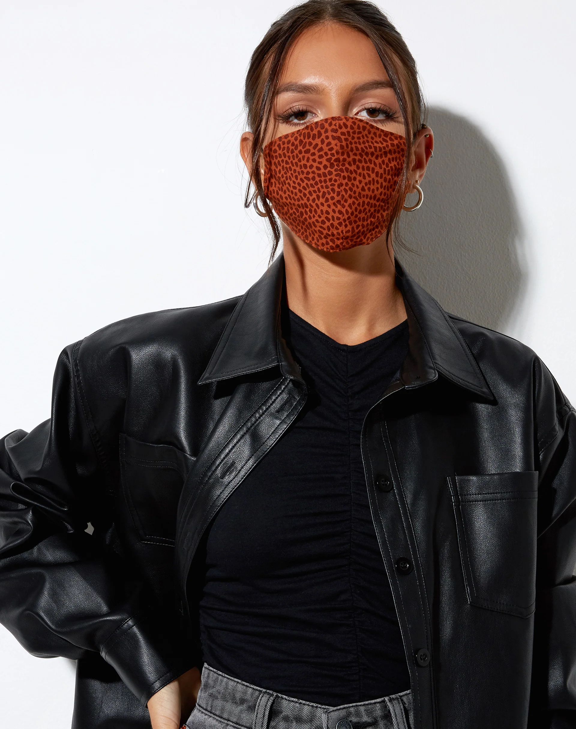 Face Mask in Mini Croc Brown - Awmao