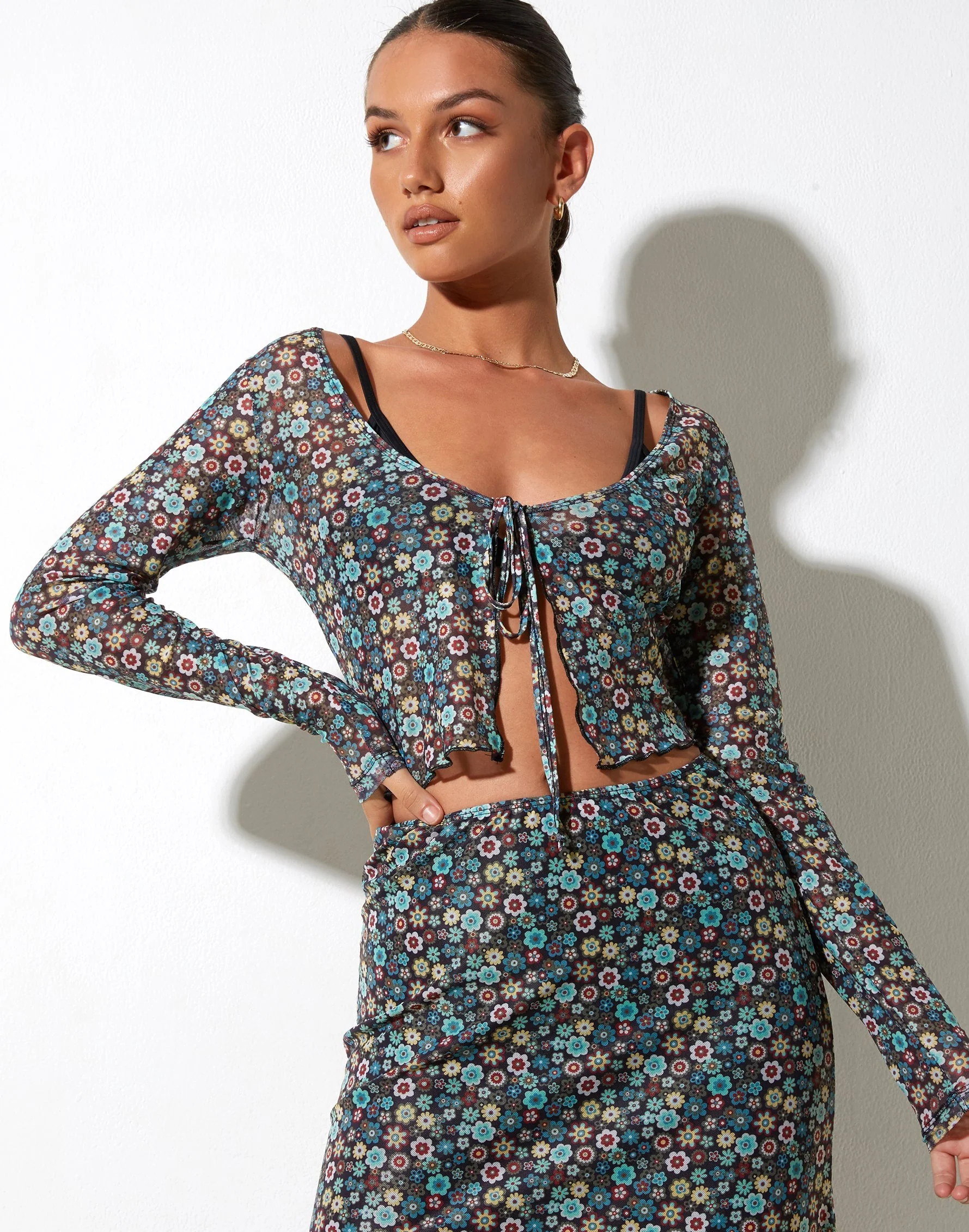 Henry Cropped Cardi in Folk Floral - Awmao