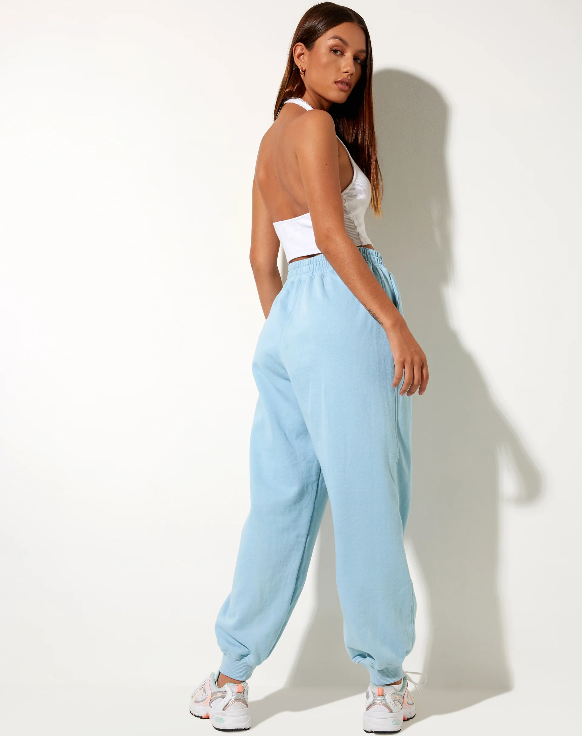 Roider Jogger in Nantucket Blue Motel Beach Club - Awmao