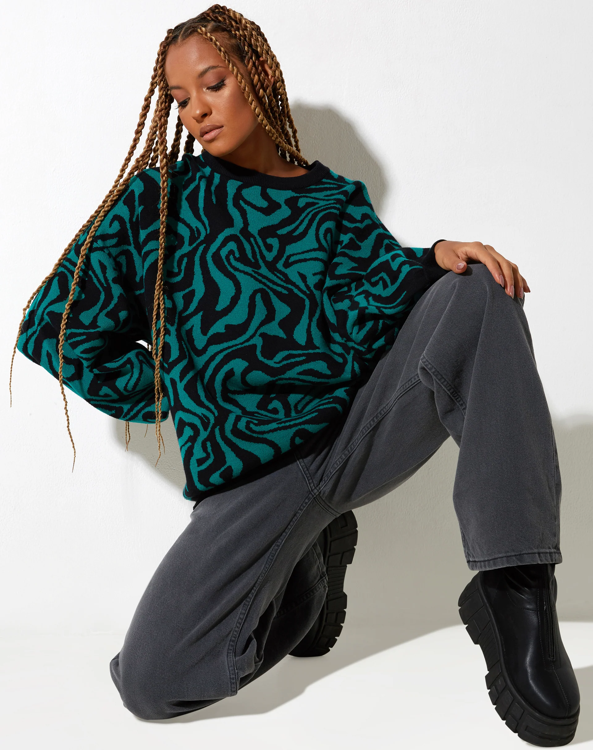 Mably Jumper in Jagged Swirl Green and Black - Awmao