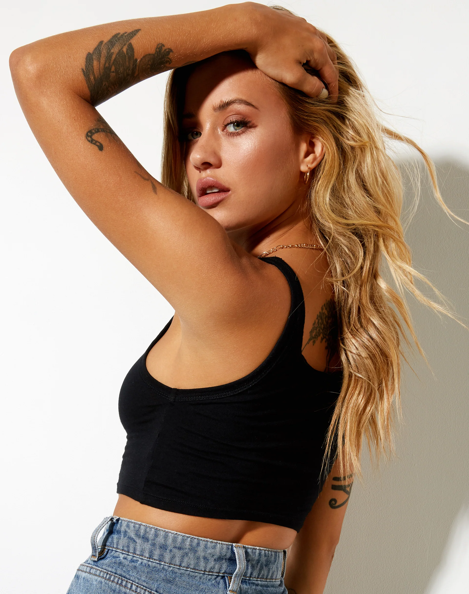 Blois Crop Top in Lycra Black Paradise Embro - Awmao