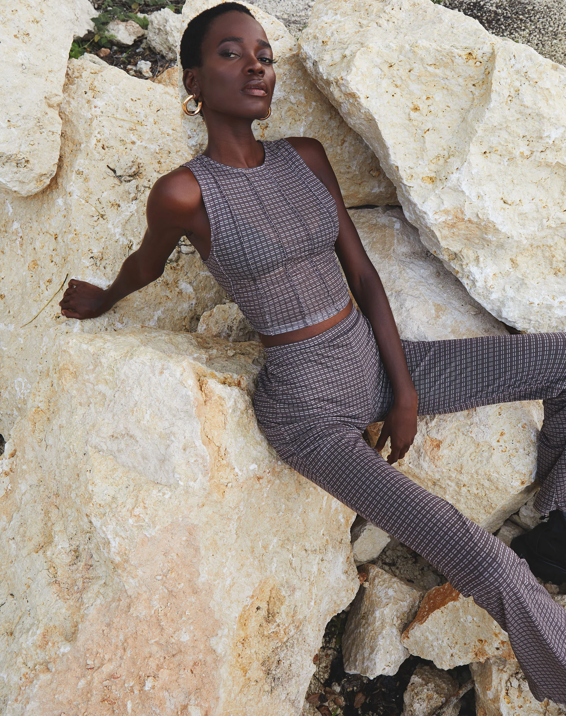 Barika Top in Mini Check Chocolate - Awmao