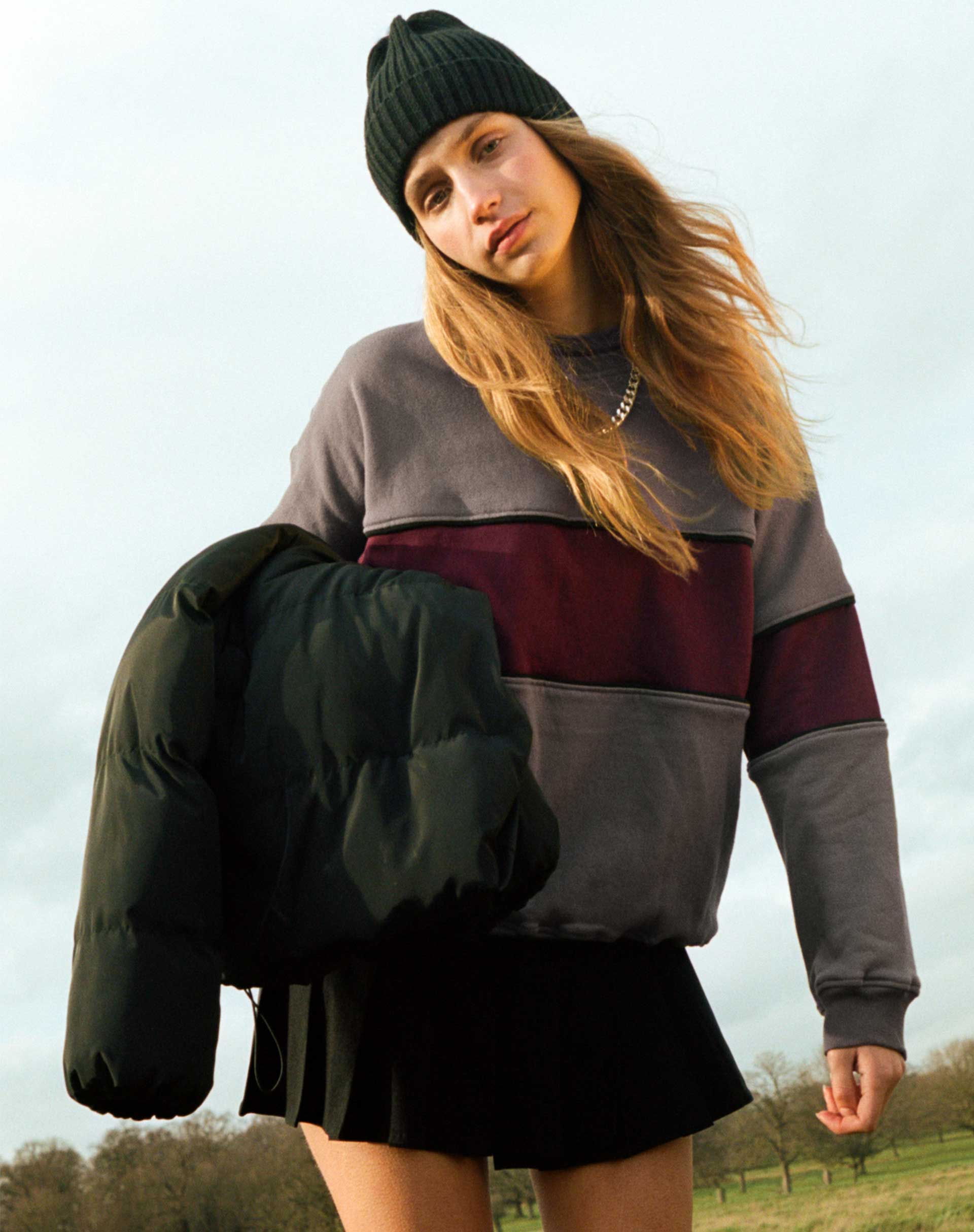Samara Sweatshirt in Cloudburst Oxblood Black - Awmao