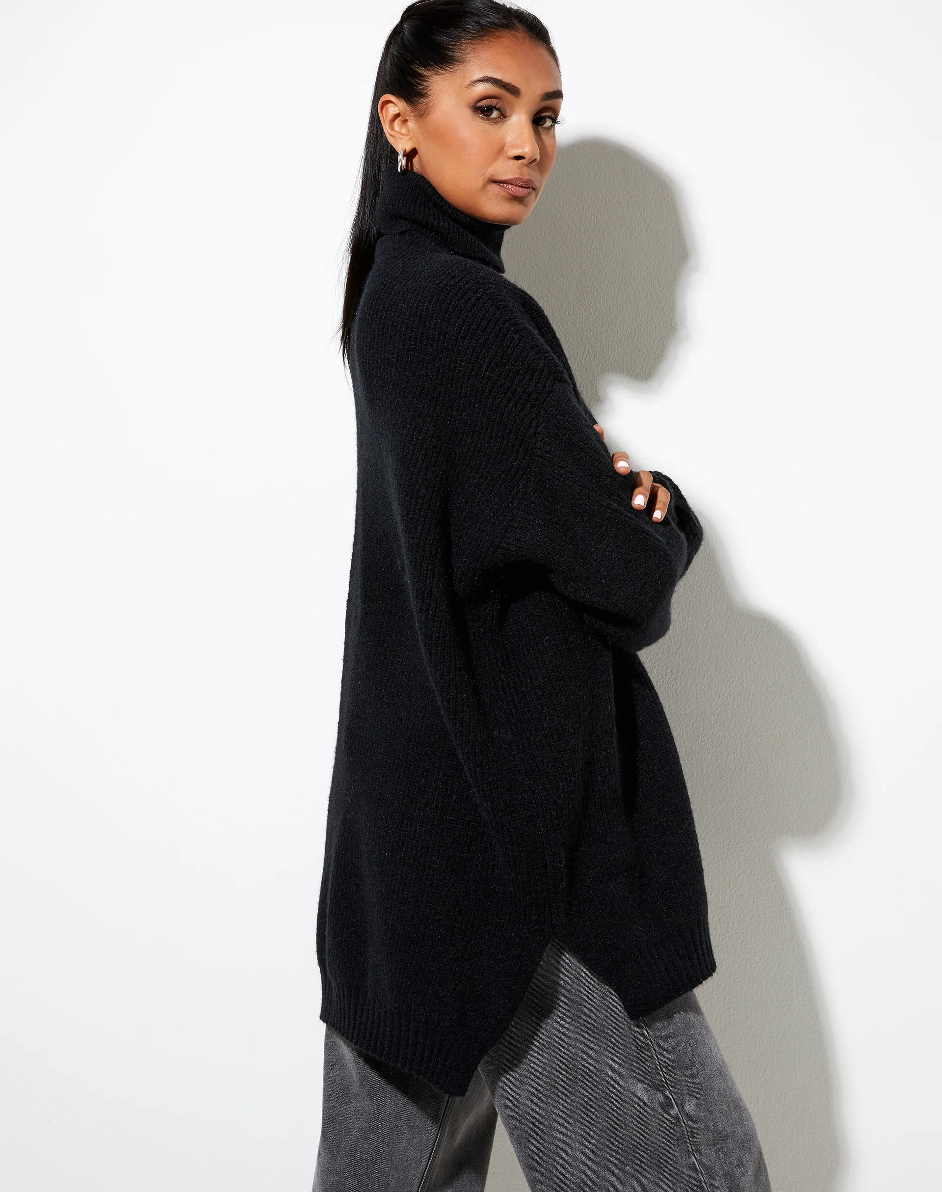 Thach Jumper in Black - Awmao