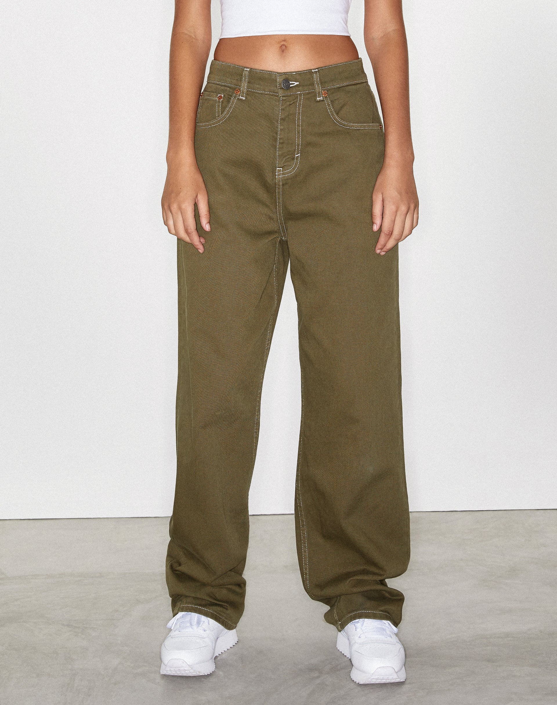 Parallel Jeans in Military Green - Awmao