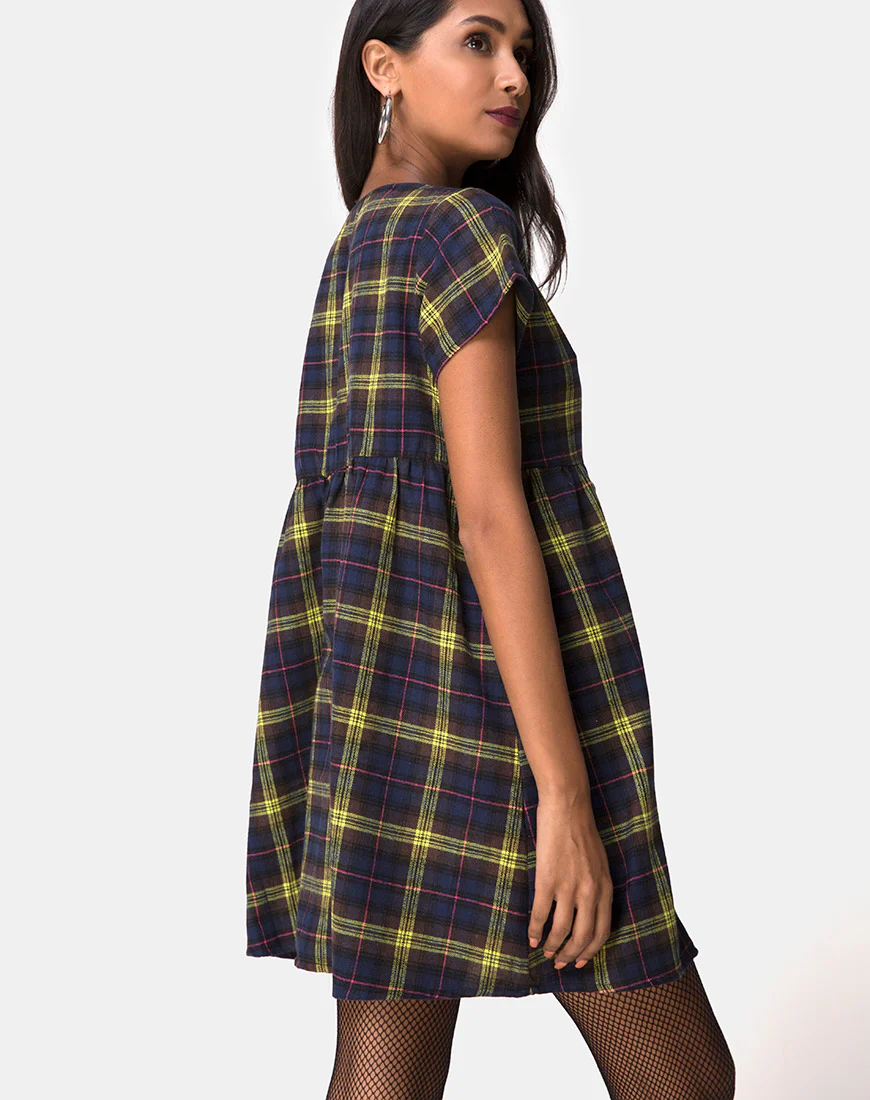 Skibbie Dress In Plain Brown Yellow Check - Awmao