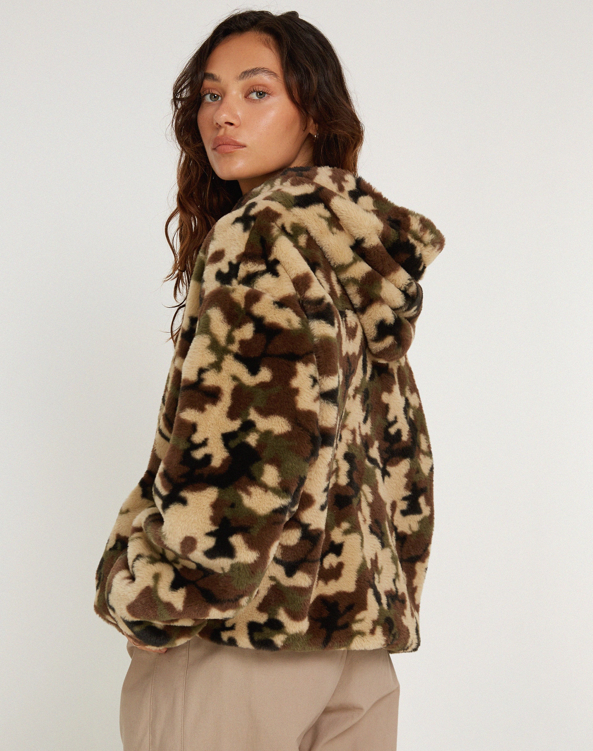Emerson Faux Fur Jacket in Camo Brown Pebble - Awmao