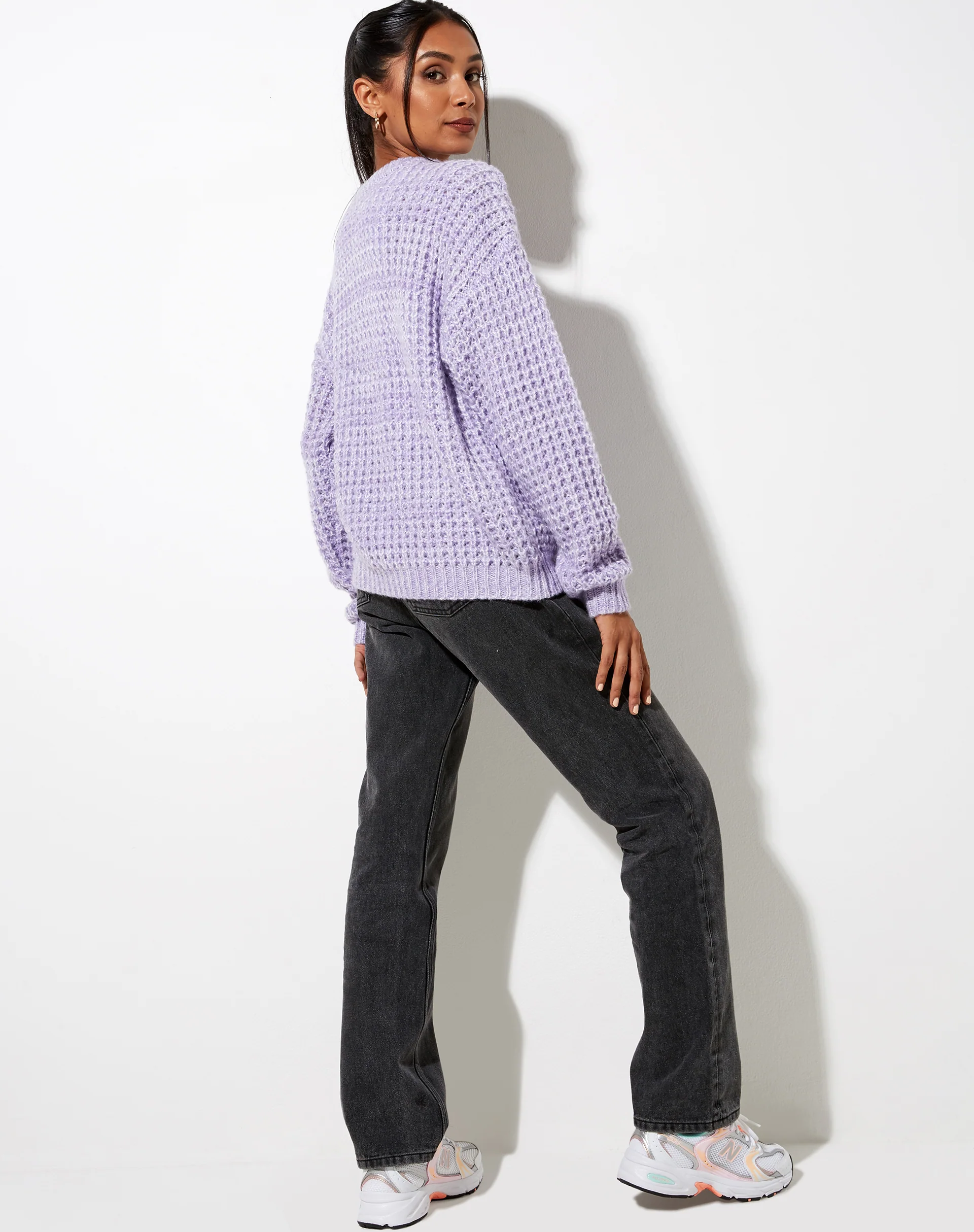 Caribou Jumper in Chunky Knit Lilac and White - Awmao