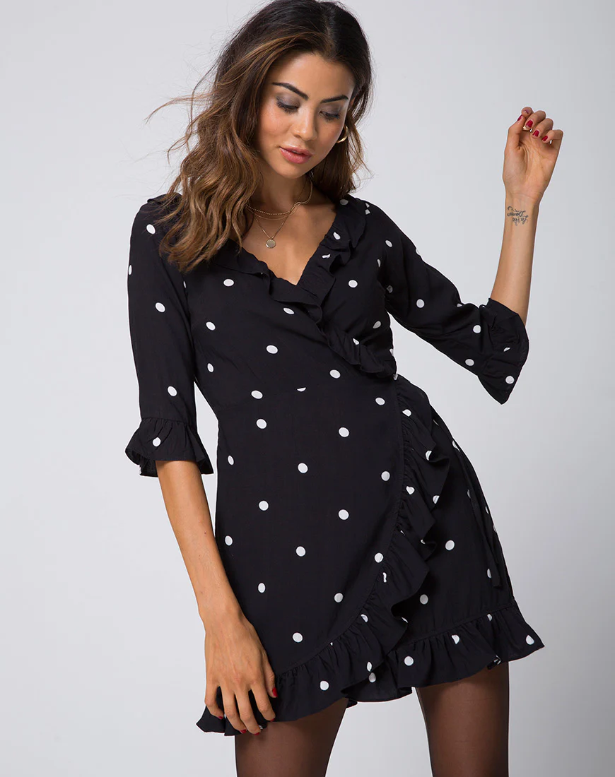 Riser Dress in Polkadot Black and White - Awmao