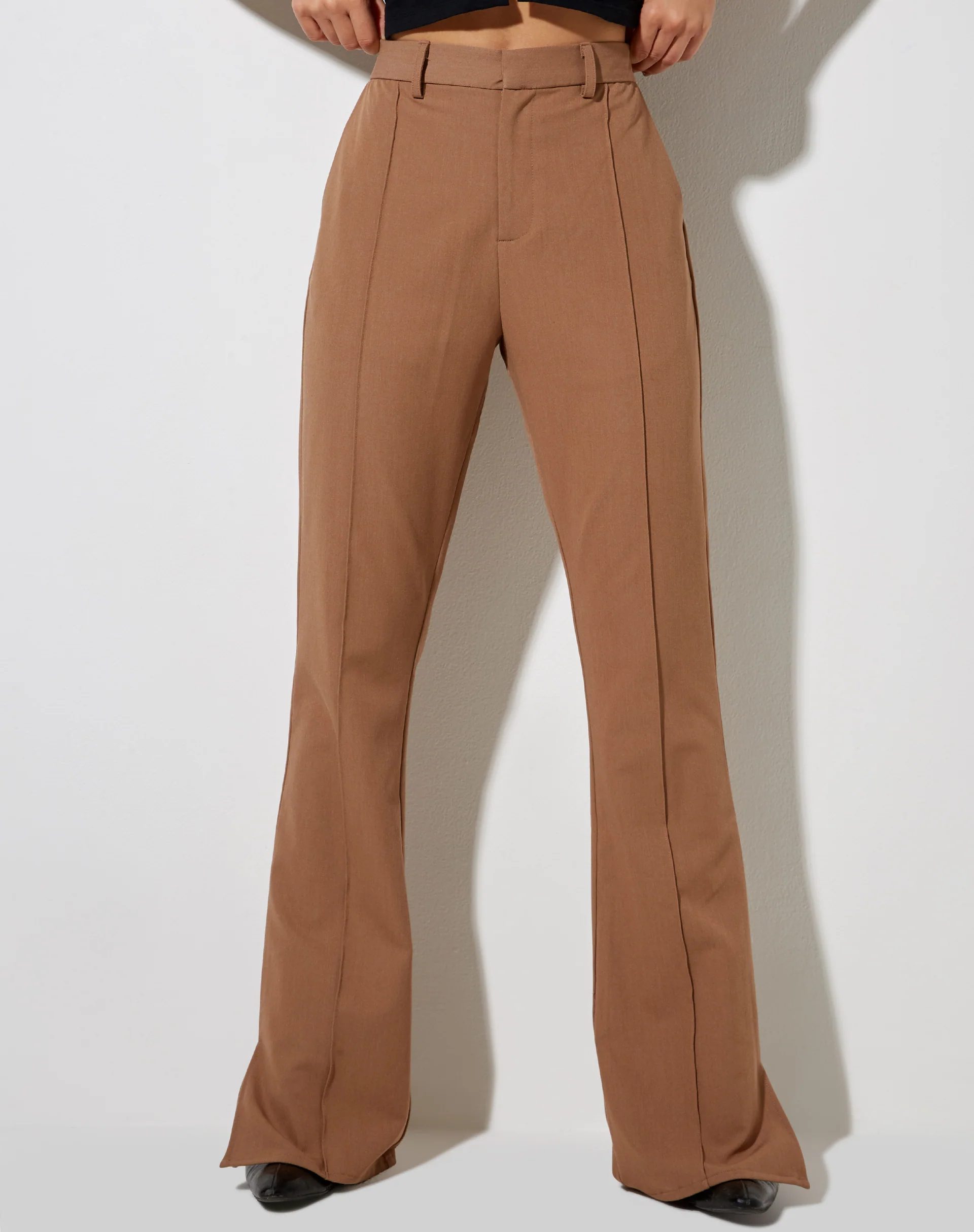 Zovey Trouser in Putty - Awmao