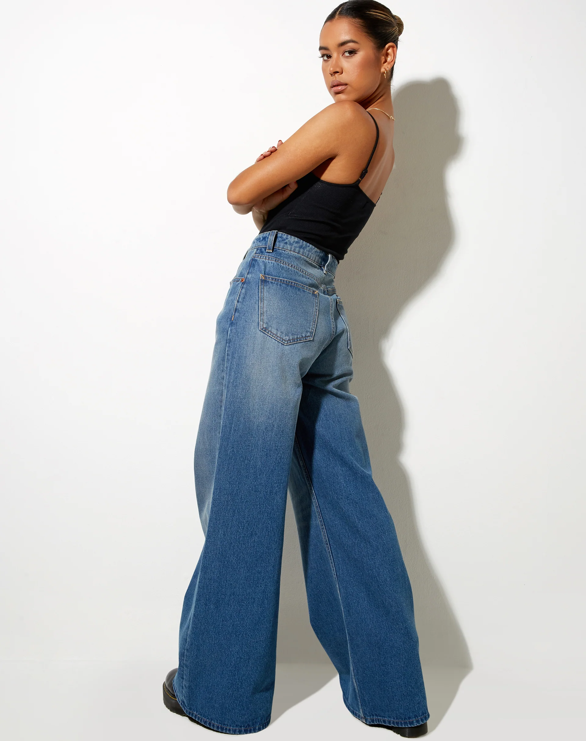 Flare Parallel Jeans in Mid Wash - Awmao