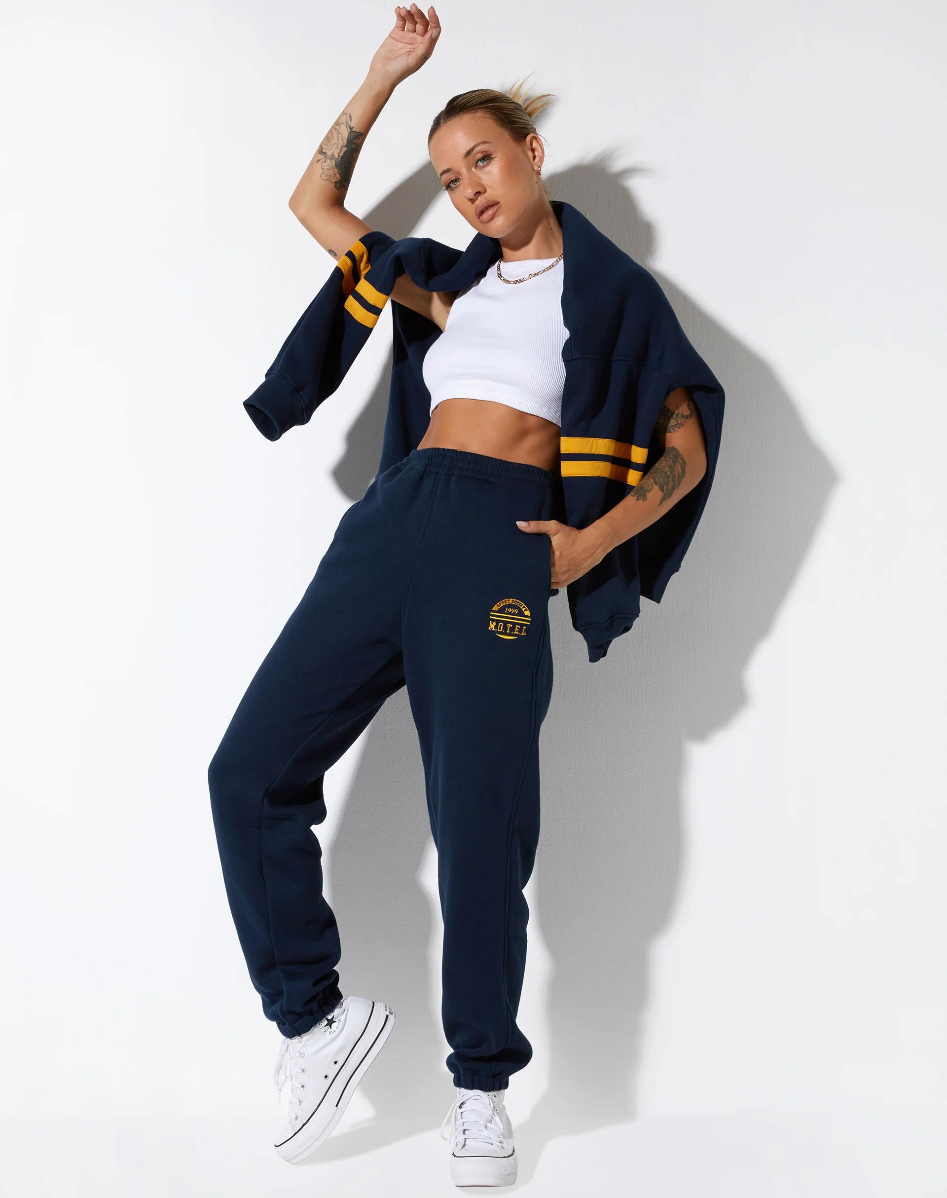 Basta Jogger in Navy Citrus Stripe Football 1999 - Awmao