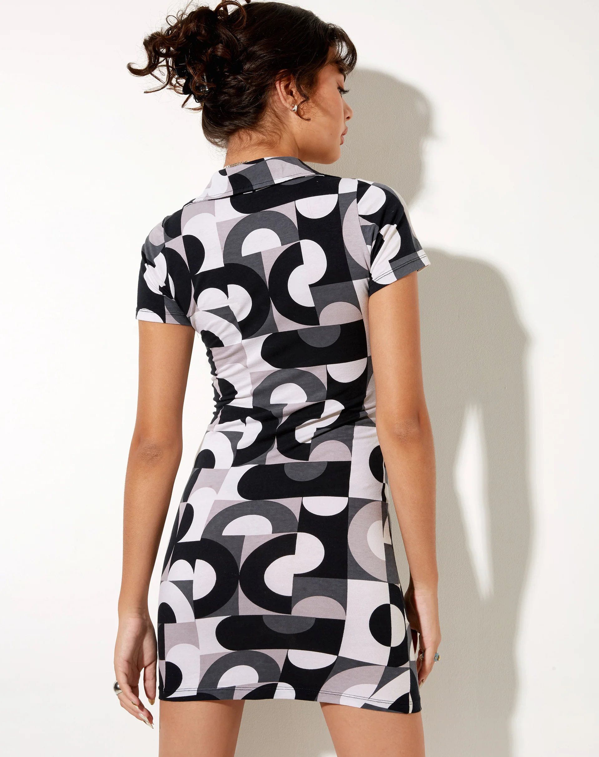 Jeeves Mini Dress in Retro Optic Spot - Awmao