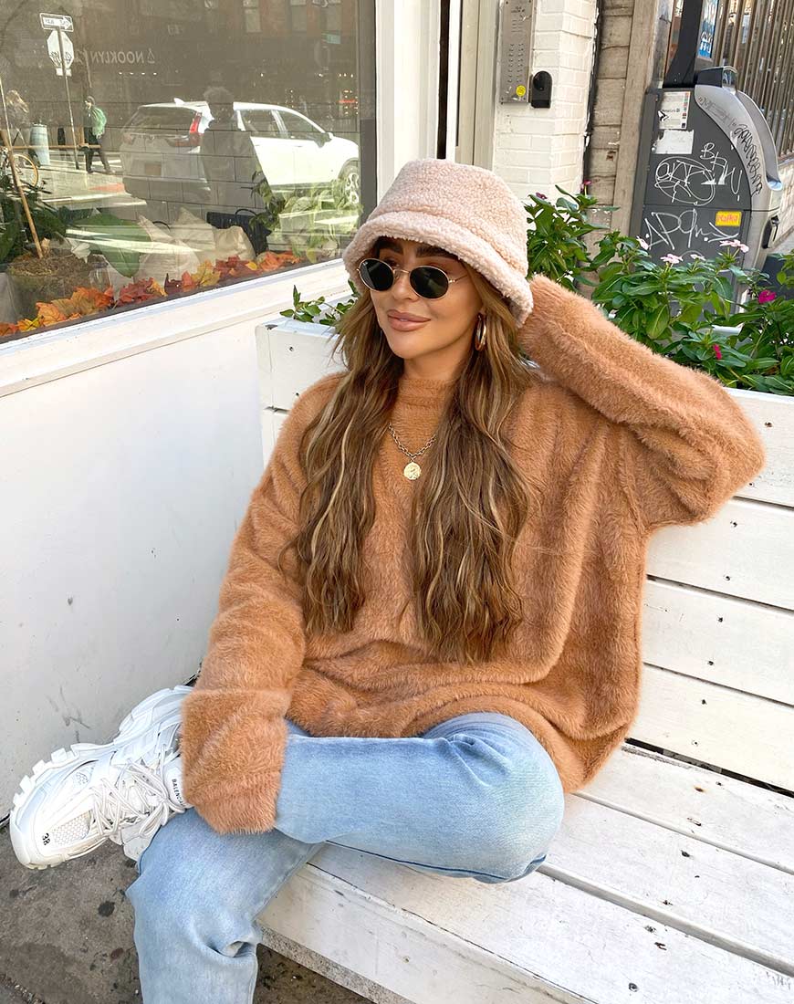 Edgen Jumper in Knitted Tan - Awmao