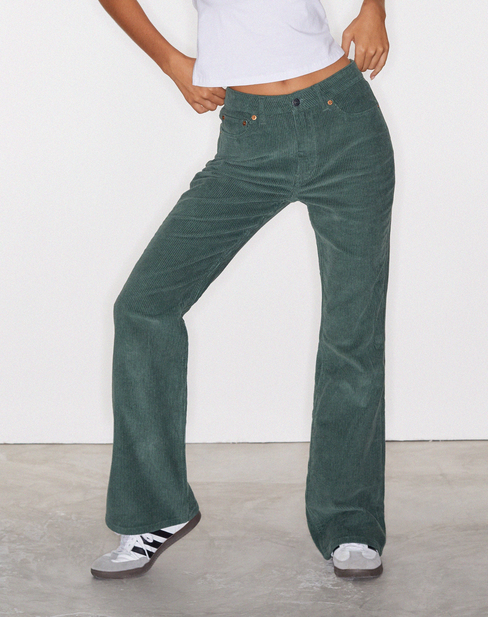 MOTEL X OLIVIA NEILL Bootleg Jeans in Cord Green - Awmao