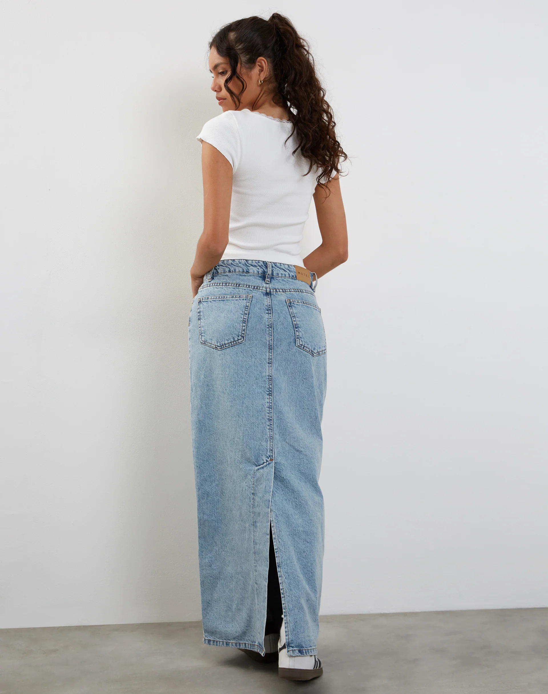 Low Rise Denim Maxi Skirt in Bleach Denim - Awmao
