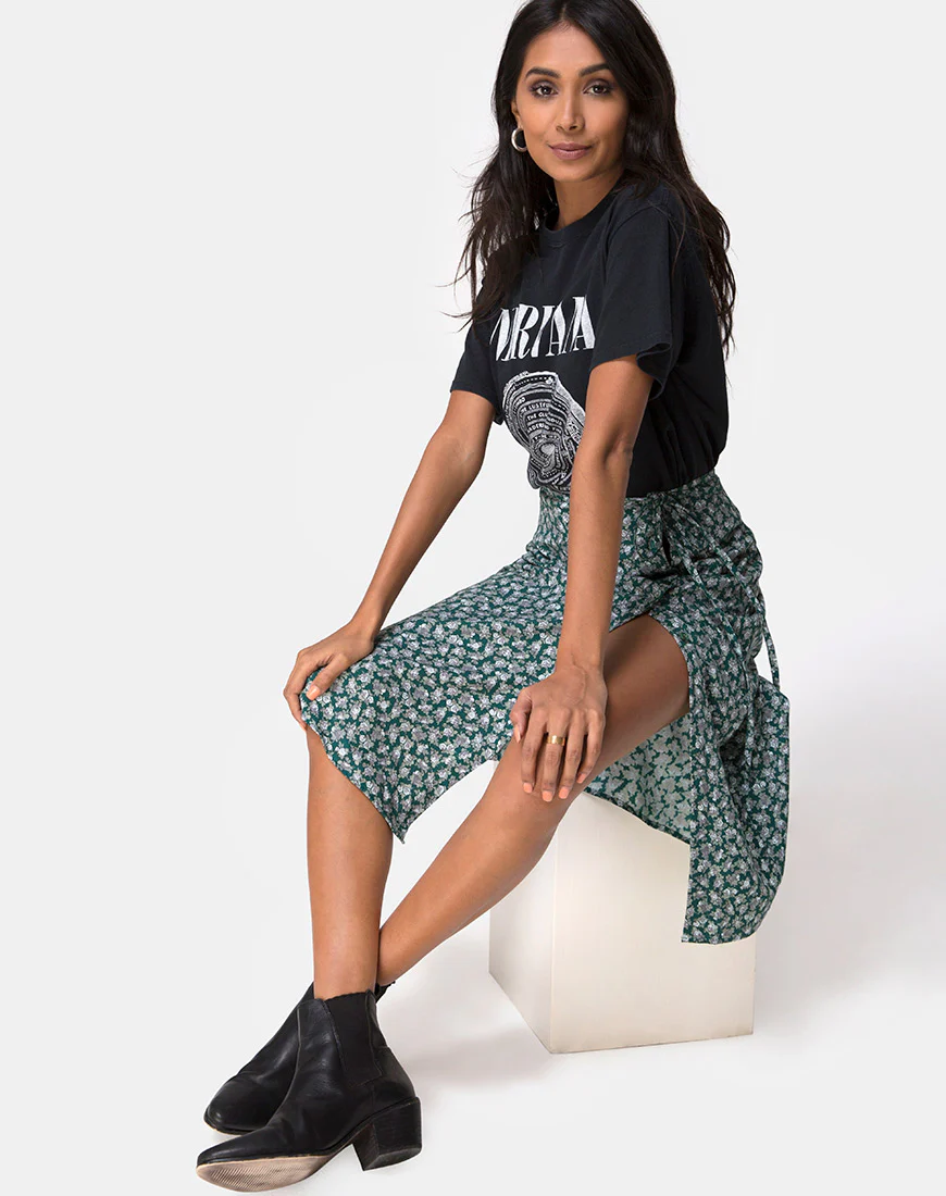 Gamaris Skirt in Floral Bloom Green - Awmao